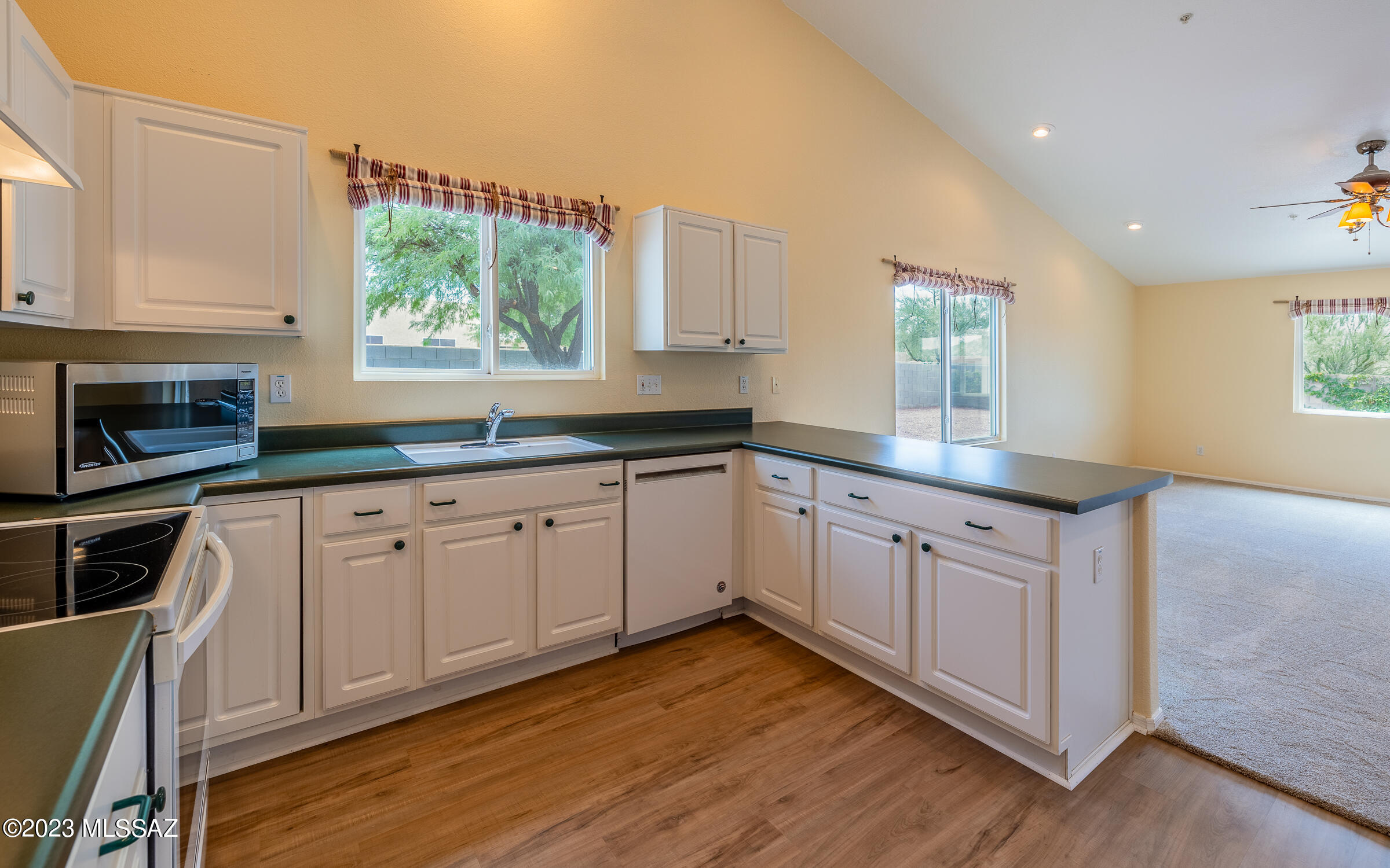 New Tucson Unit NO. 25 - Residential