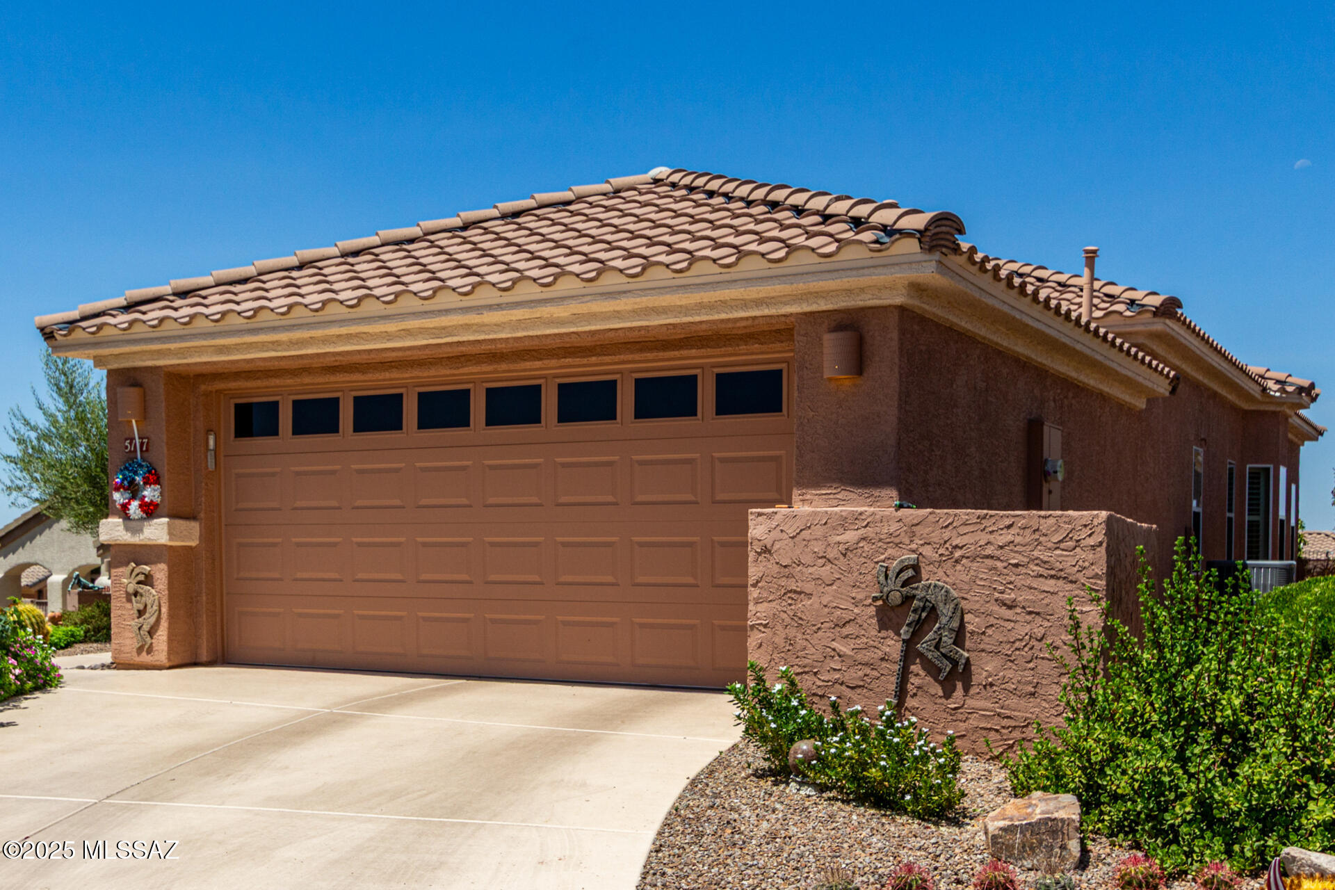 5177 W Navajo Mesa Place