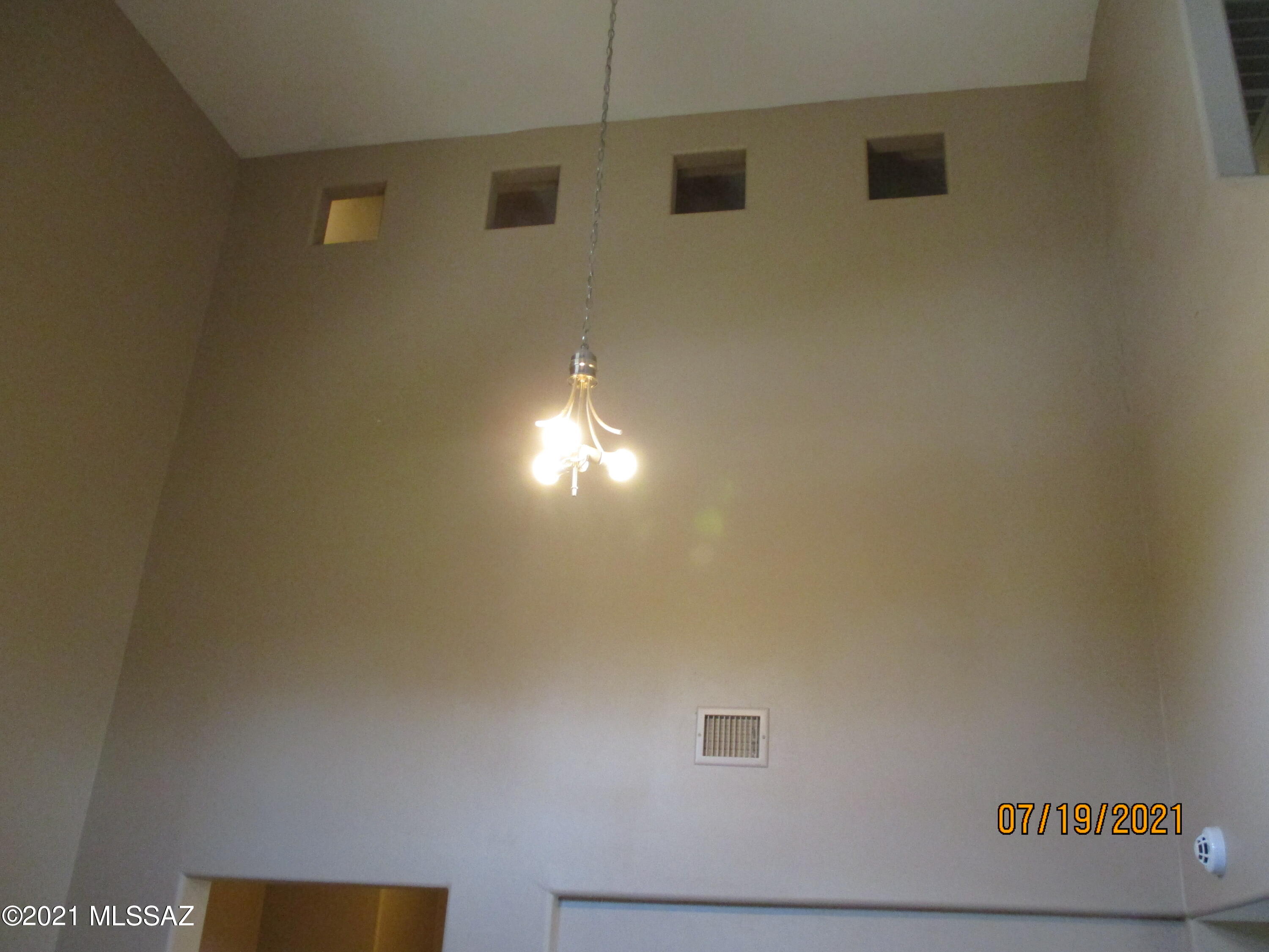 Vista Montana Estates - Residential Lease