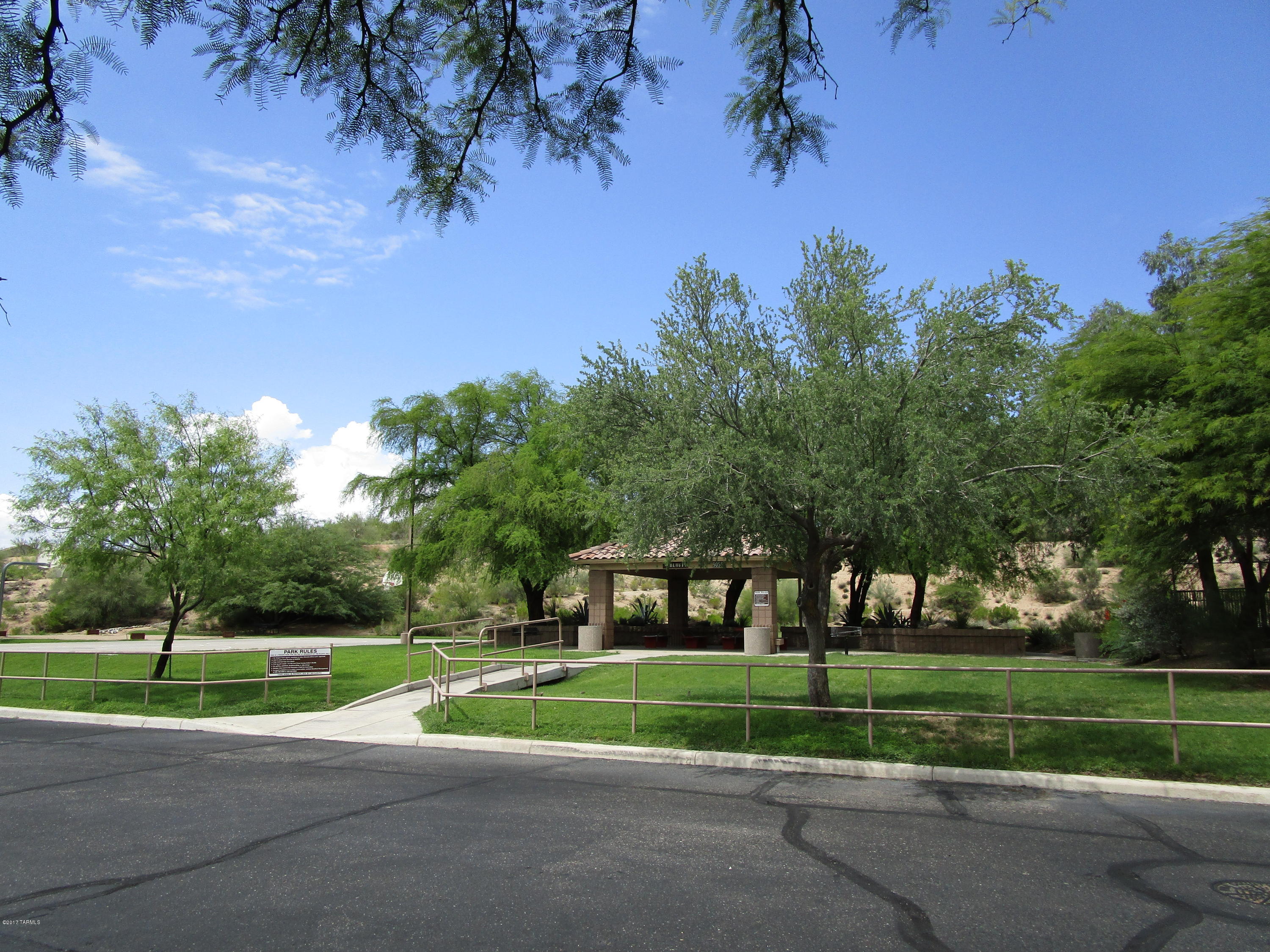 Bluffs (The) 2 - Residential