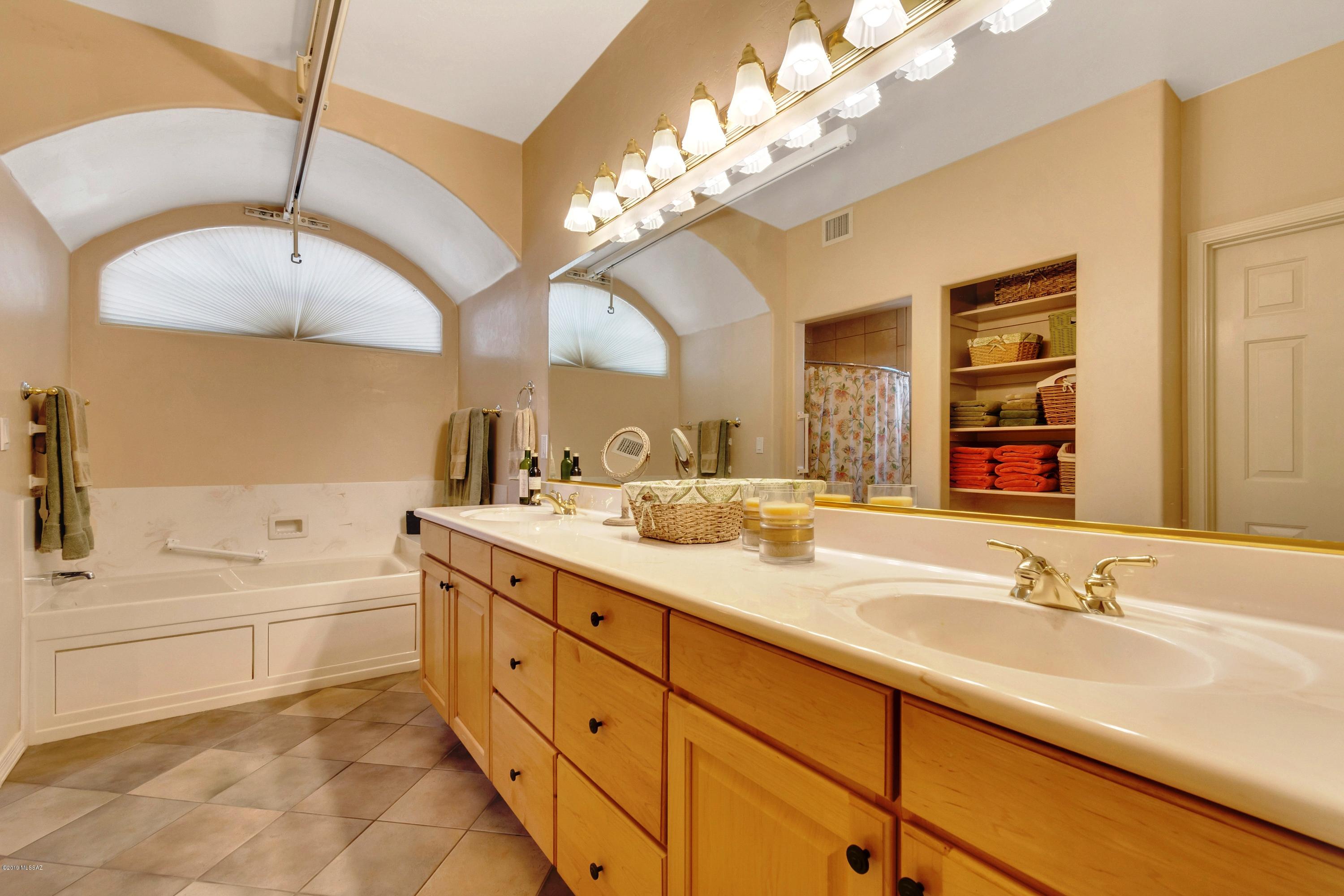 Sabino Creek (1-98) - Residential