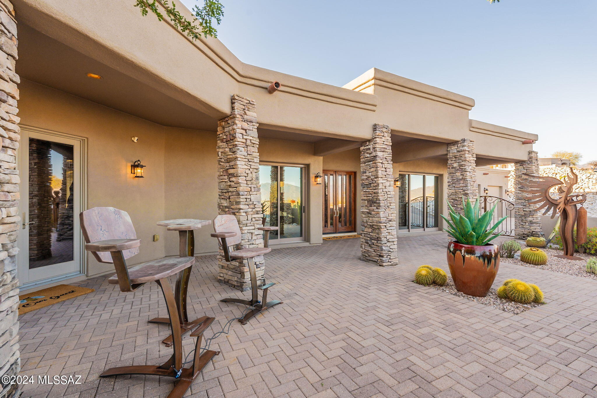 Sabino Mountain (1-290) - Residential