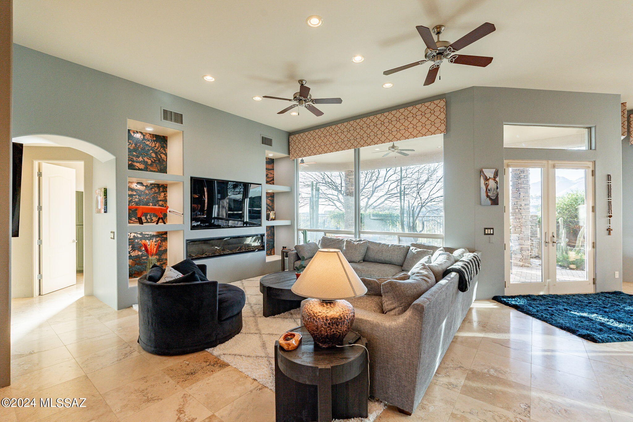 Sabino Mountain (1-290) - Residential