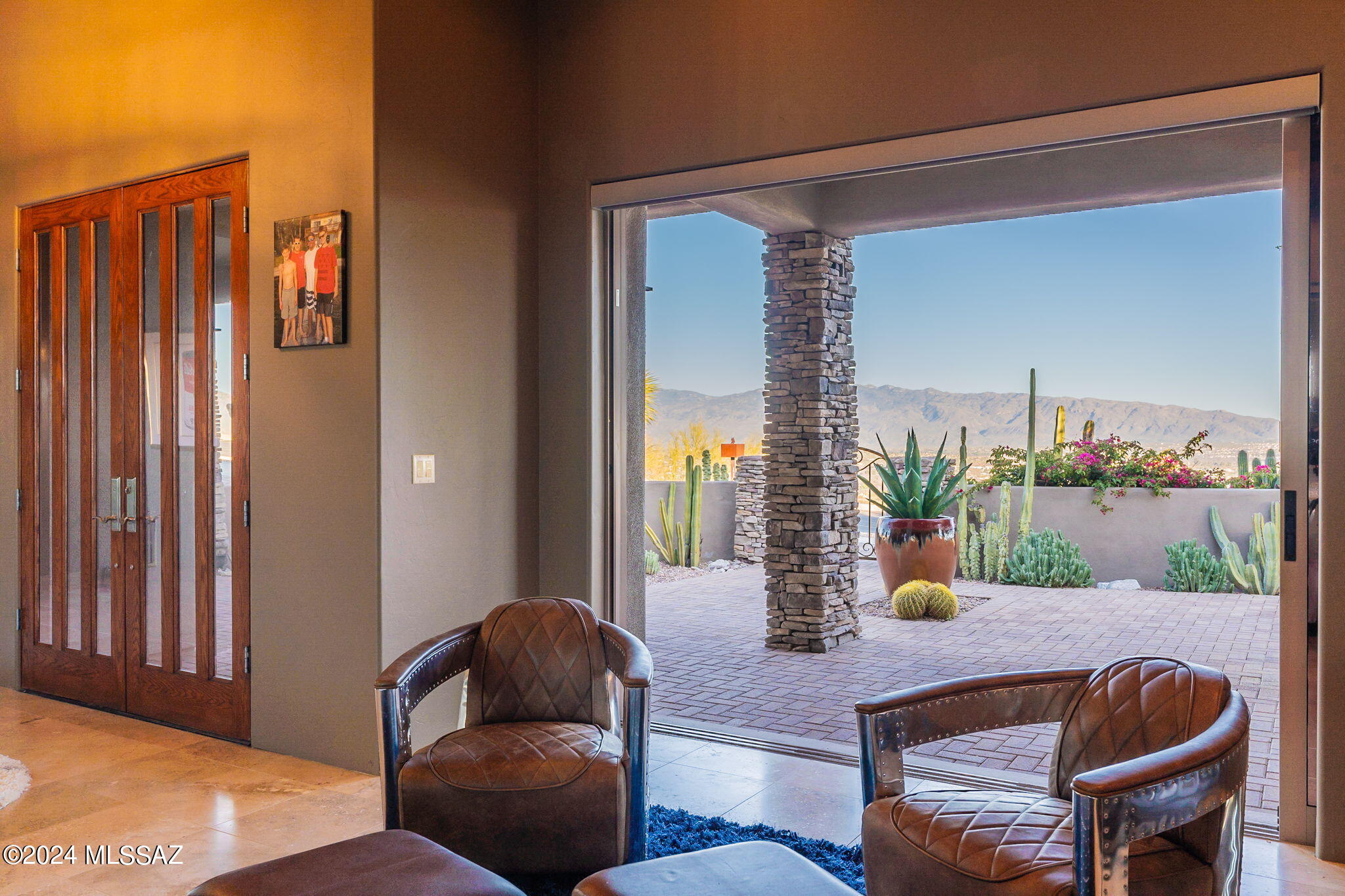 Sabino Mountain (1-290) - Residential