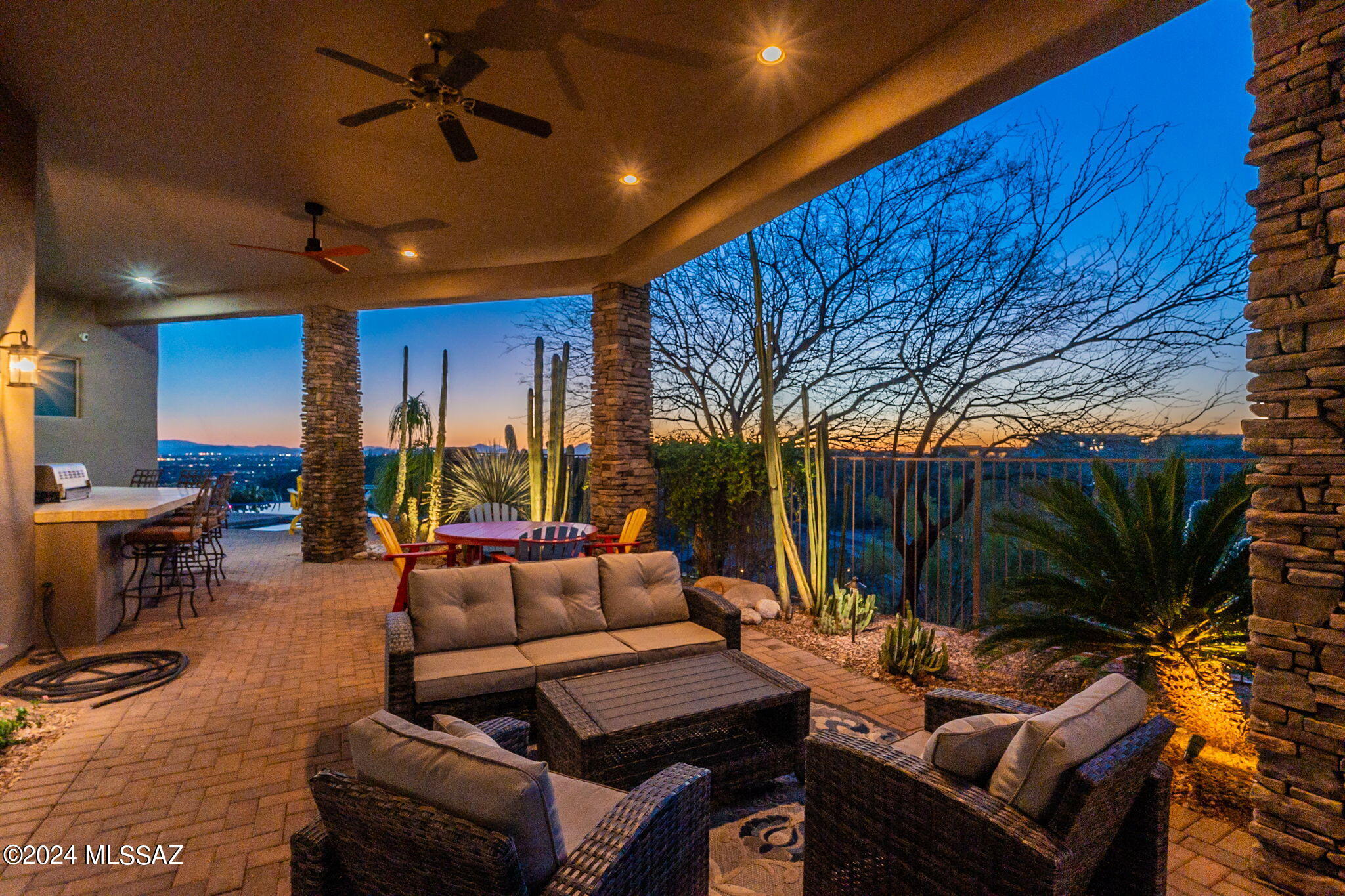 Sabino Mountain (1-290) - Residential