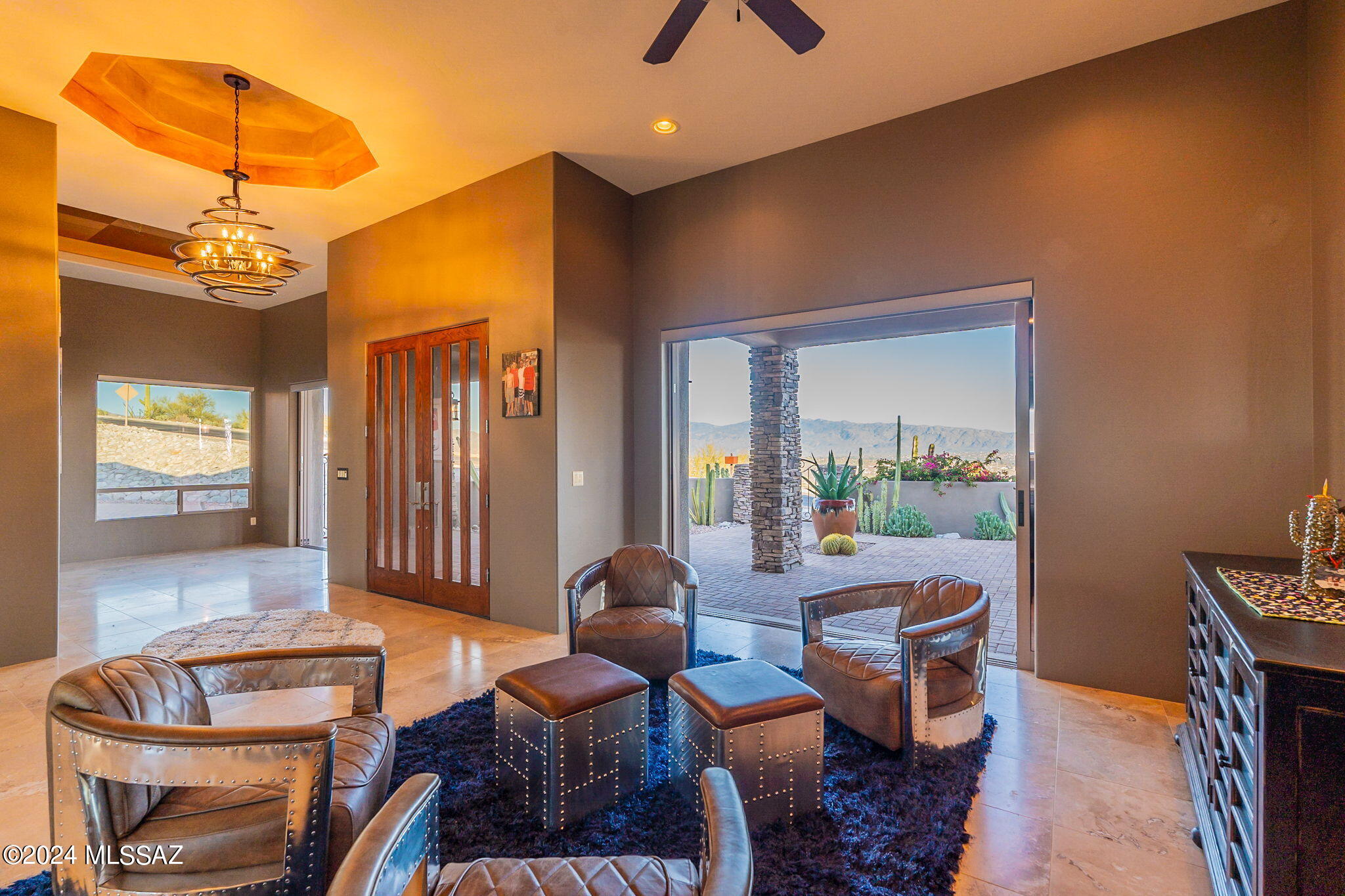 Sabino Mountain (1-290) - Residential
