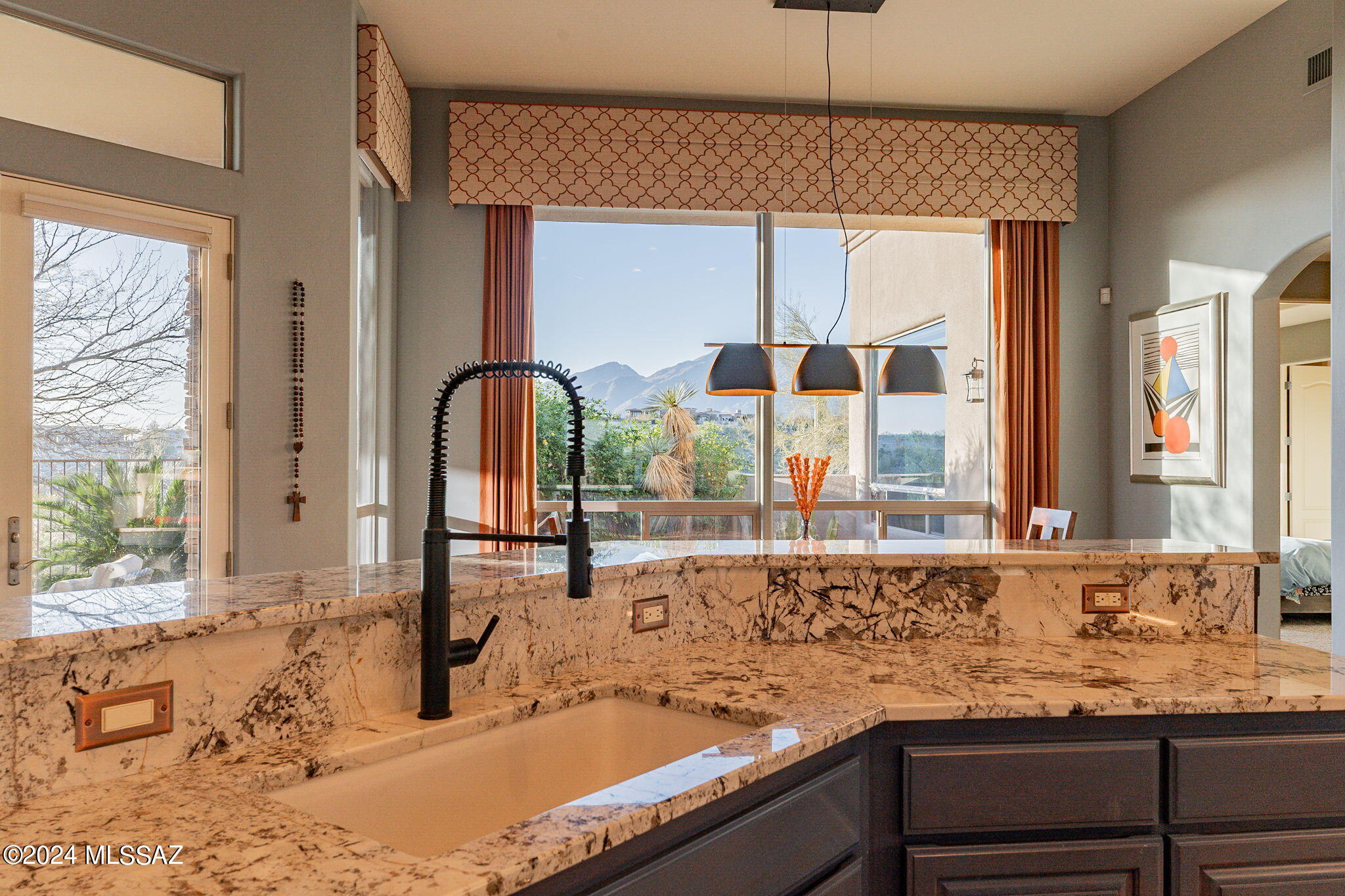 Sabino Mountain (1-290) - Residential