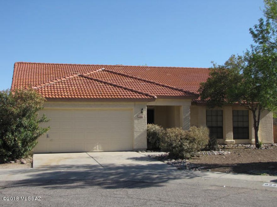 Built 1987, 4 Br/2 Ba Home, close to I-10, light and bright, neutral colors, Formal Living and Dining, Family Rm w/FP, Appliances included: oven/stove (electric), dishwasher, washer/dryer hook-ups (electric) Covered patio, very large fenced backyard with separate fenced area for pets. Pets are subject to approval. *** RENTAL RATE REFLECTS A $65 CONCESSION IN EXCHANGE FOR TENANT'S AGREEMENT TO CHANGE HVAC FILTERS MONTHLY. RENTAL RATES ARE $65/MO HIGHER THAN STATED W/O CONCESSION. *** SECURITY DEPOSIT $1,670.00.