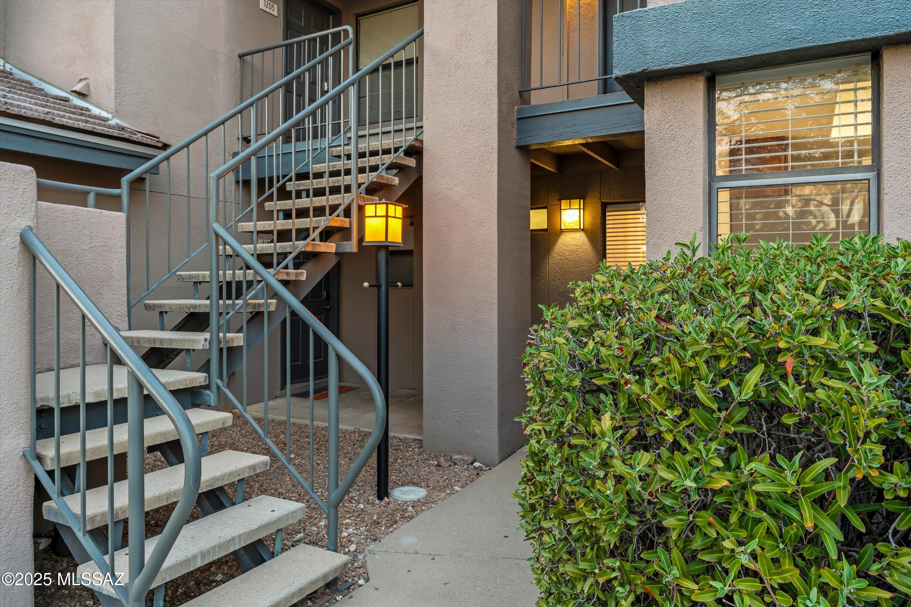 5800 N Kolb Road 1104