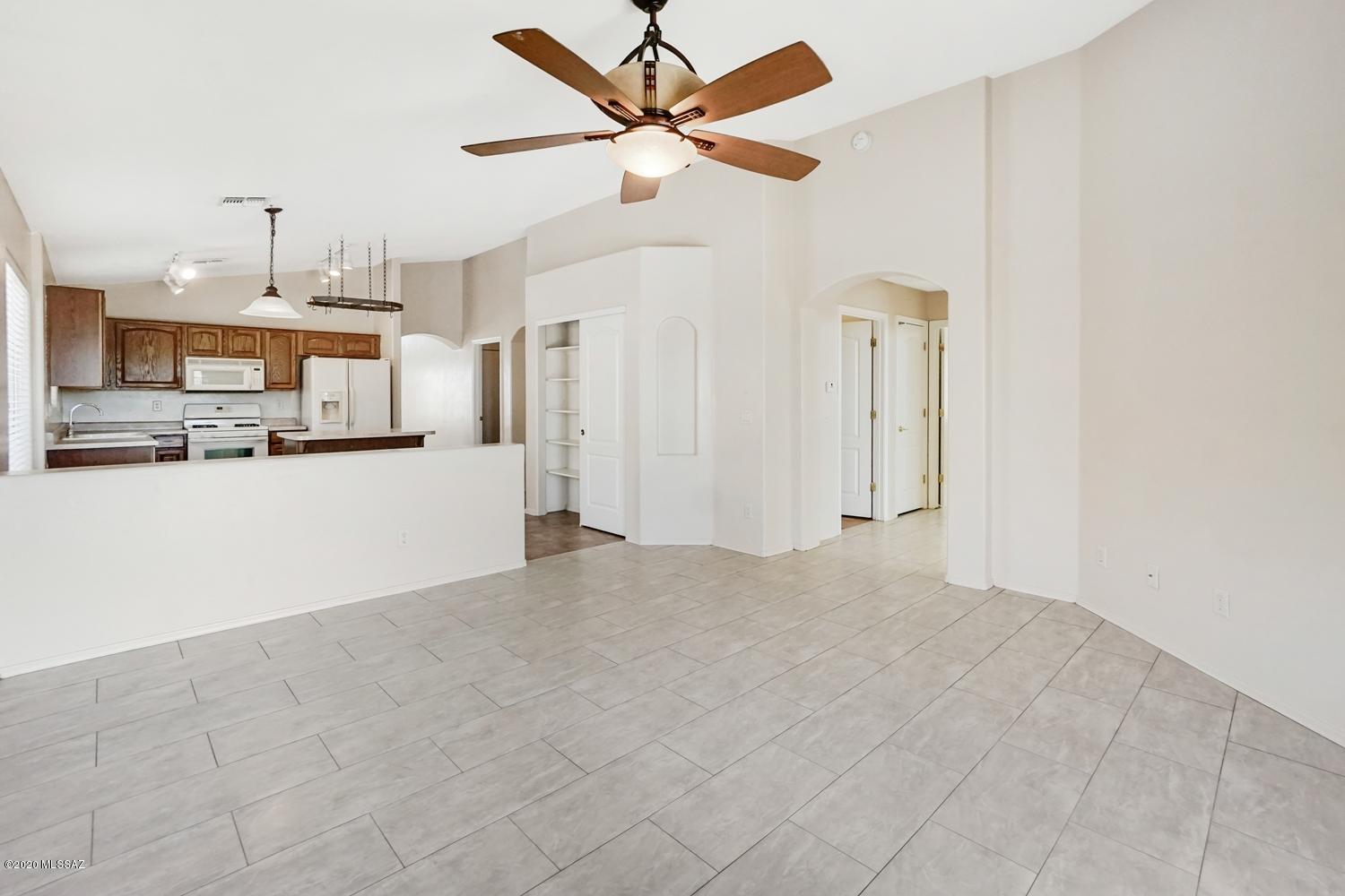 Rancho Del Lago (1-100) - Residential Lease