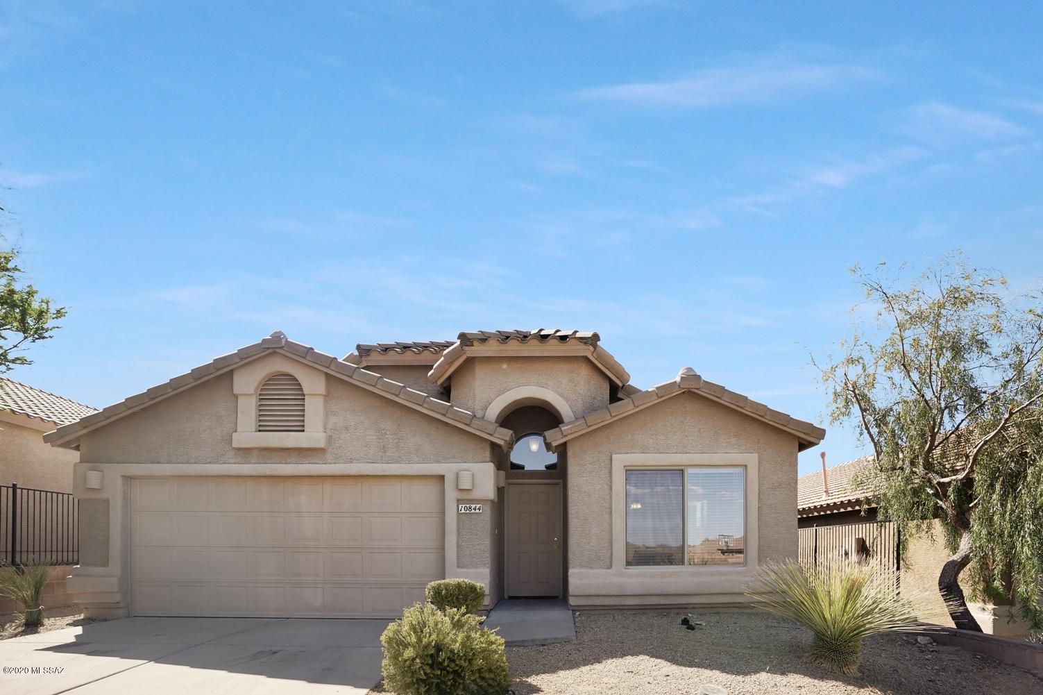 Rancho Del Lago (1-100) - Residential Lease