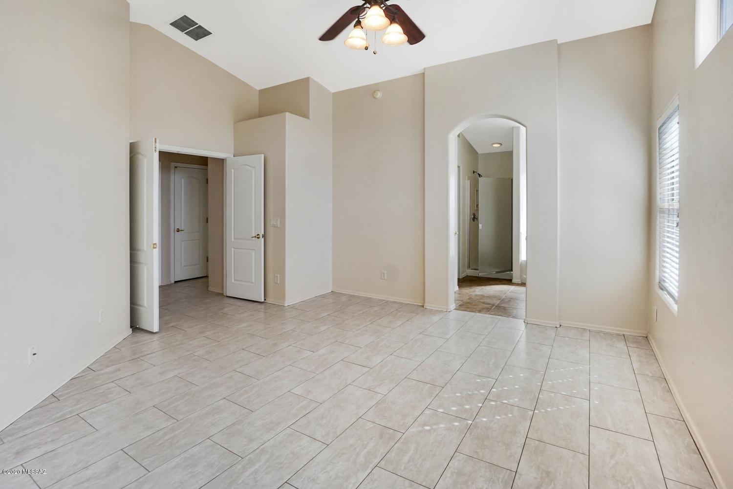 Rancho Del Lago (1-100) - Residential Lease