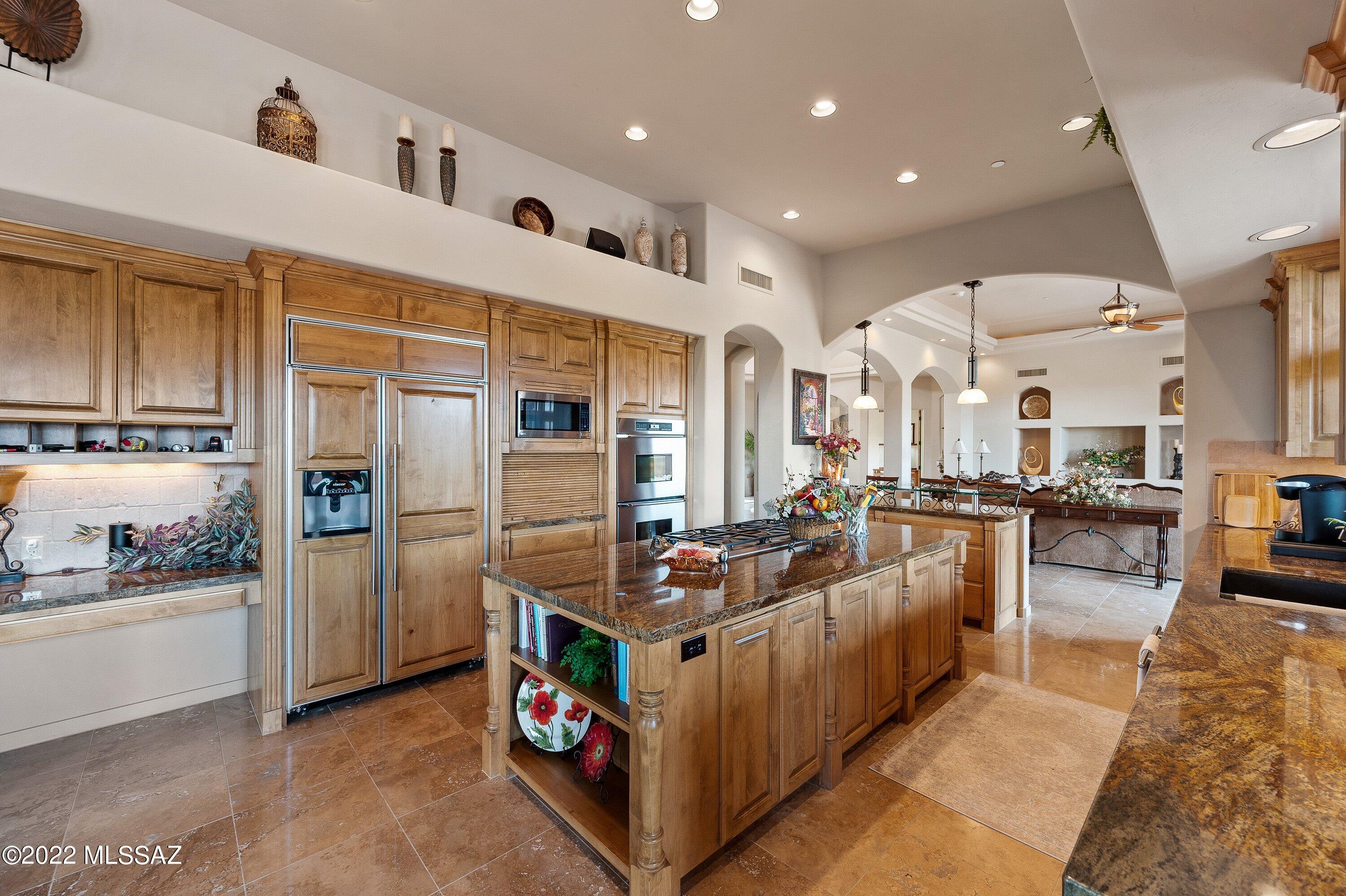Honey Bee Ridge(The Estates At) - Residential