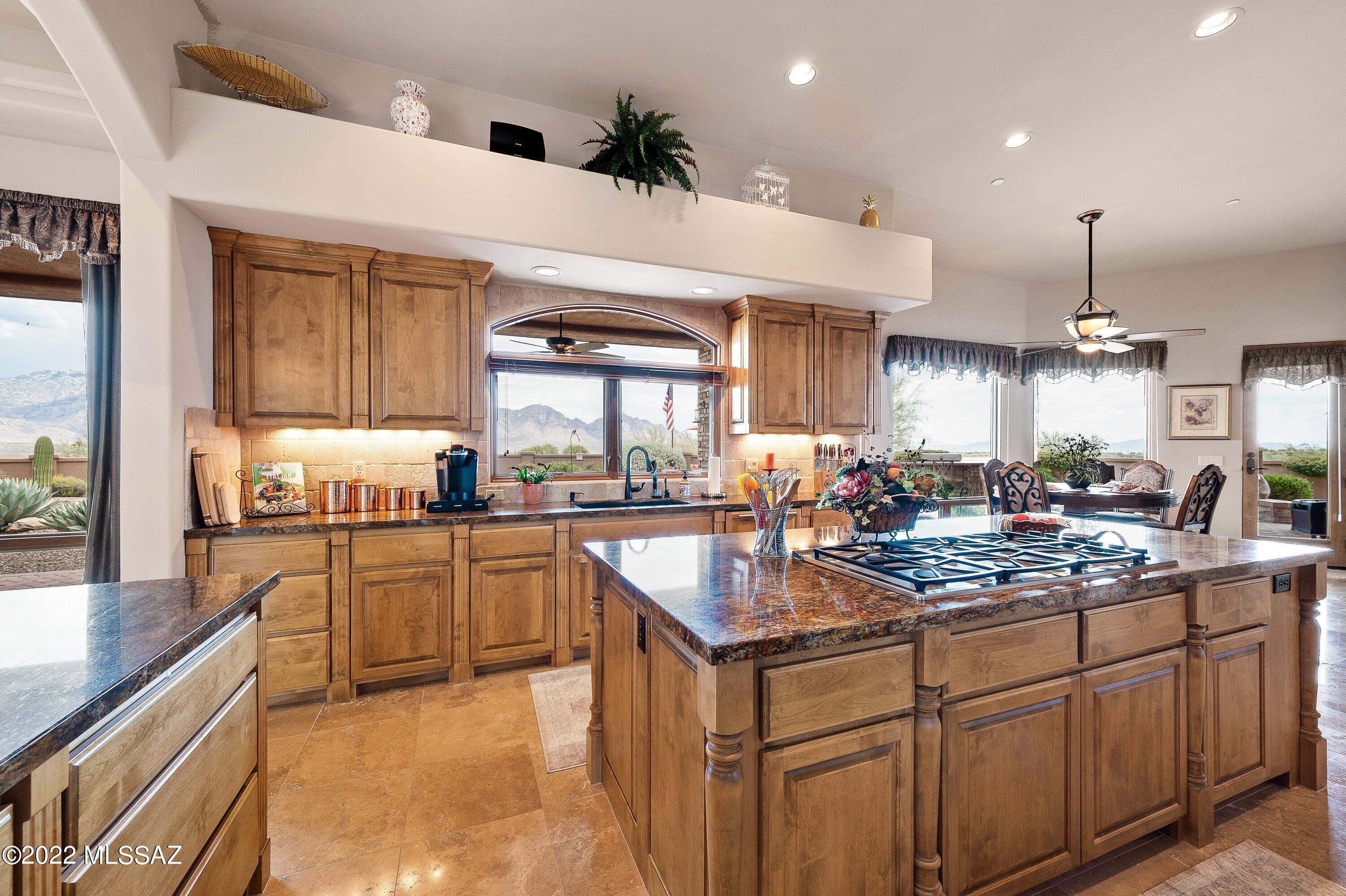 Honey Bee Ridge(The Estates At) - Residential
