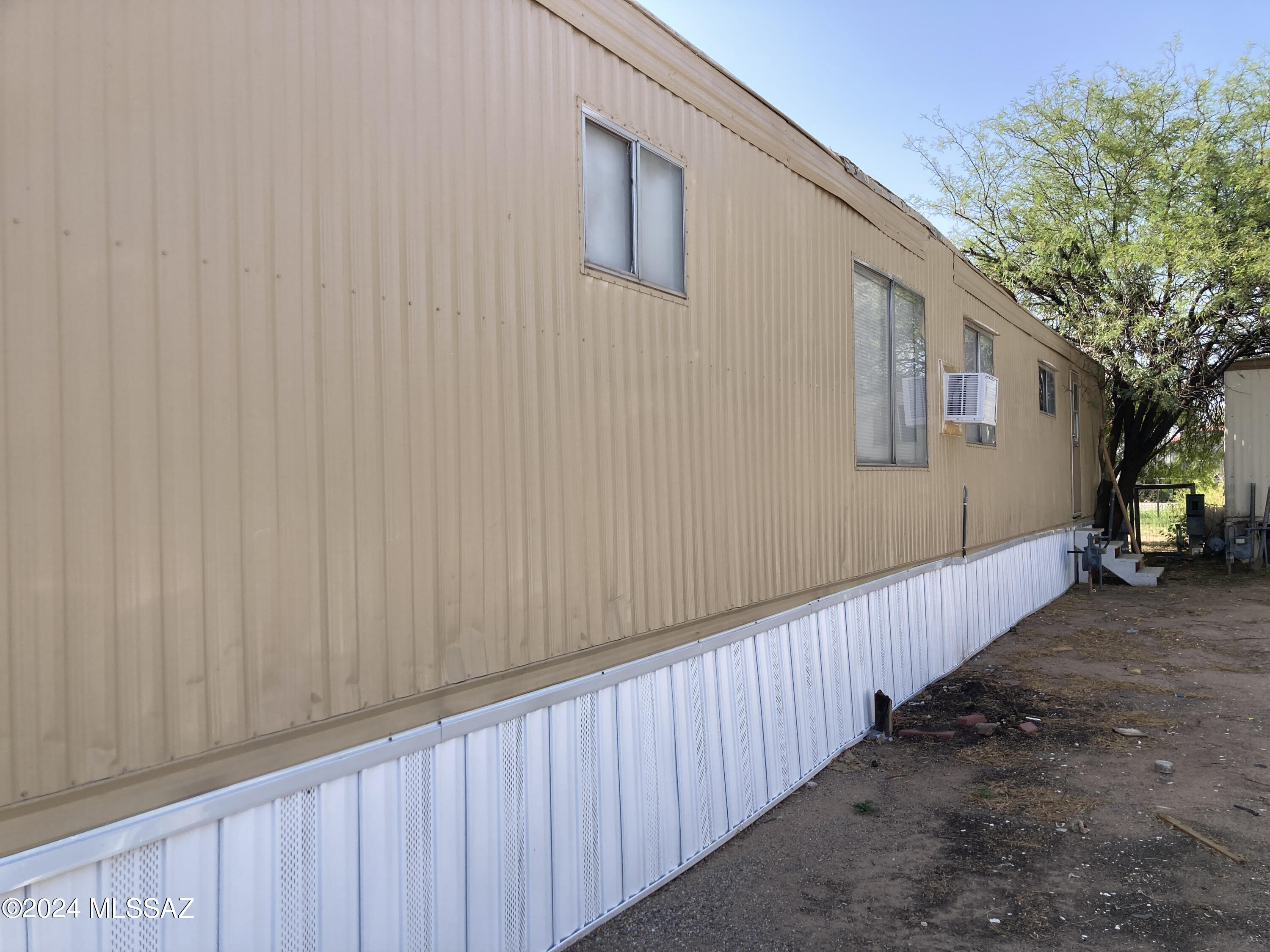 1741 W Wetmore Road 23