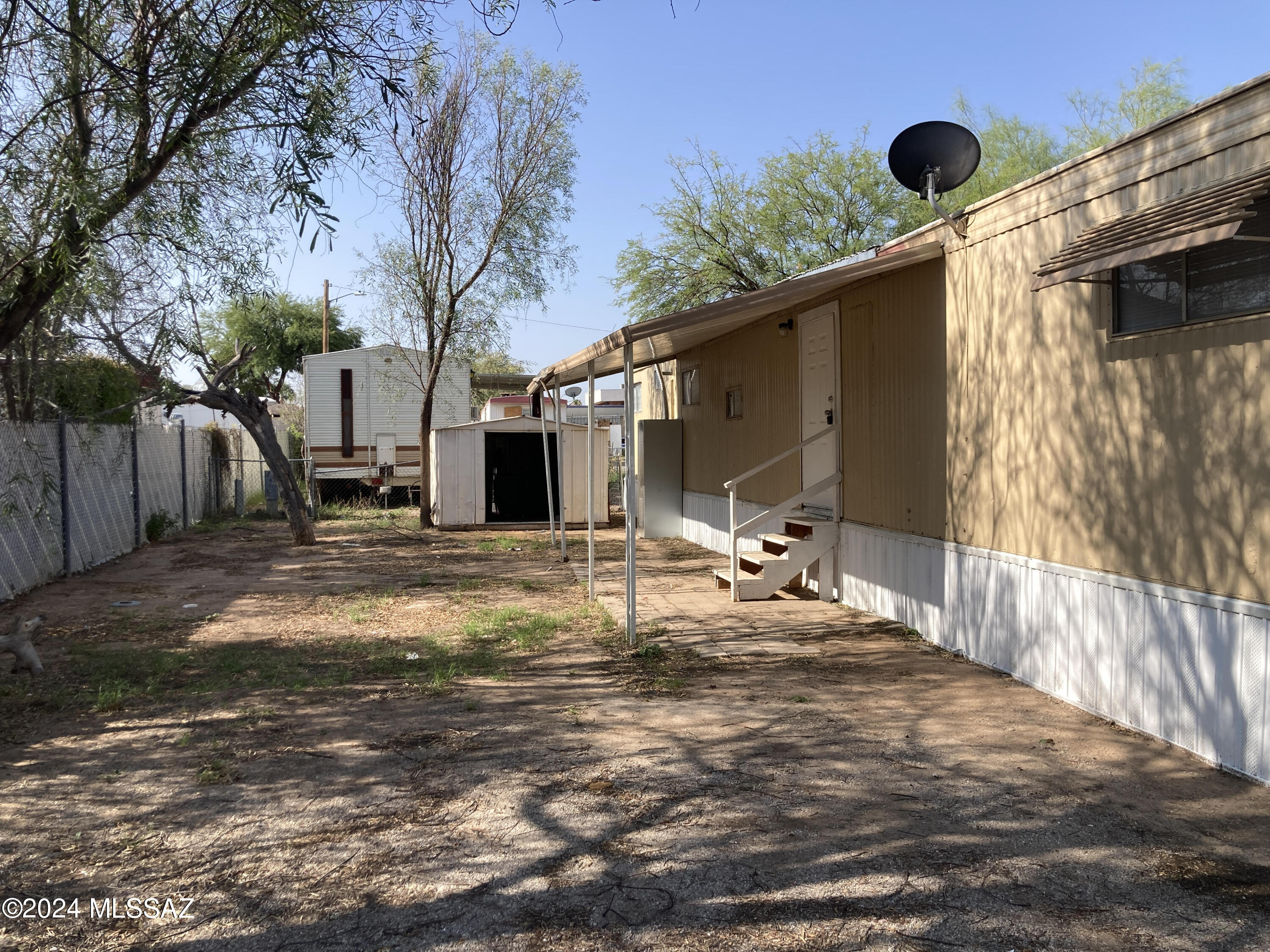 1741 W Wetmore Road 23