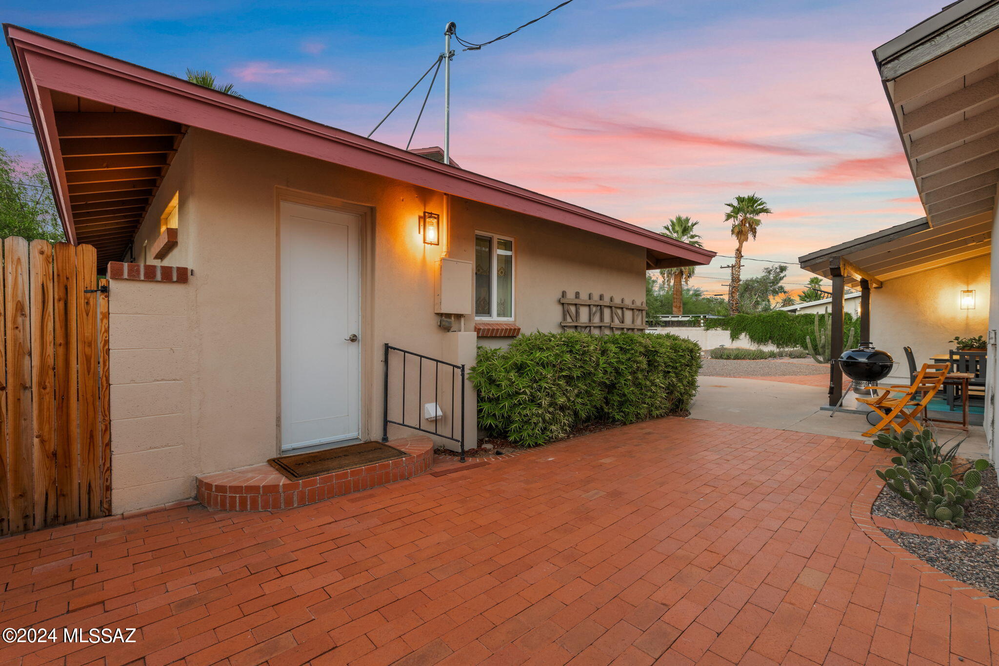 Encanto Park - Residential