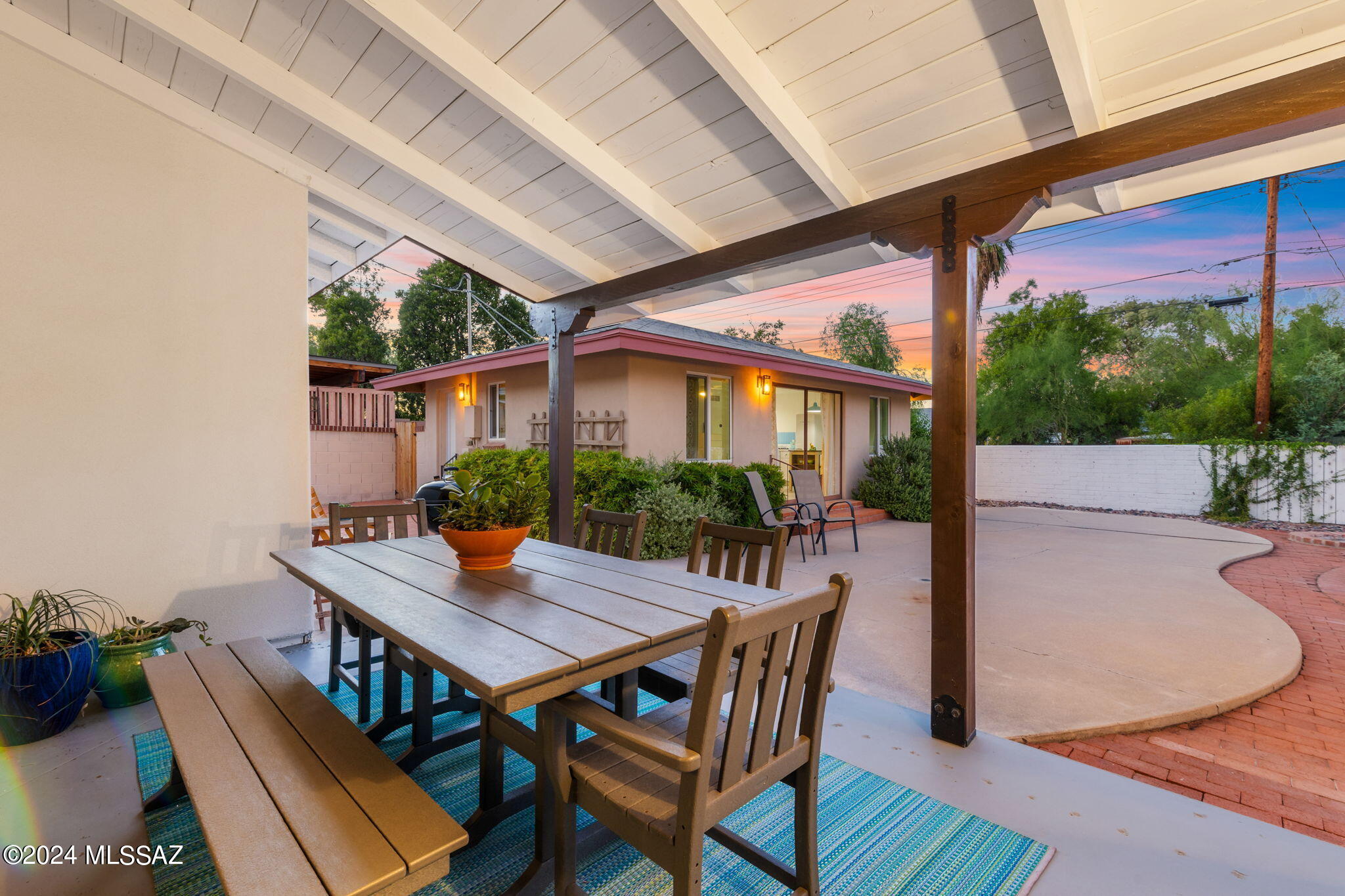 Encanto Park - Residential