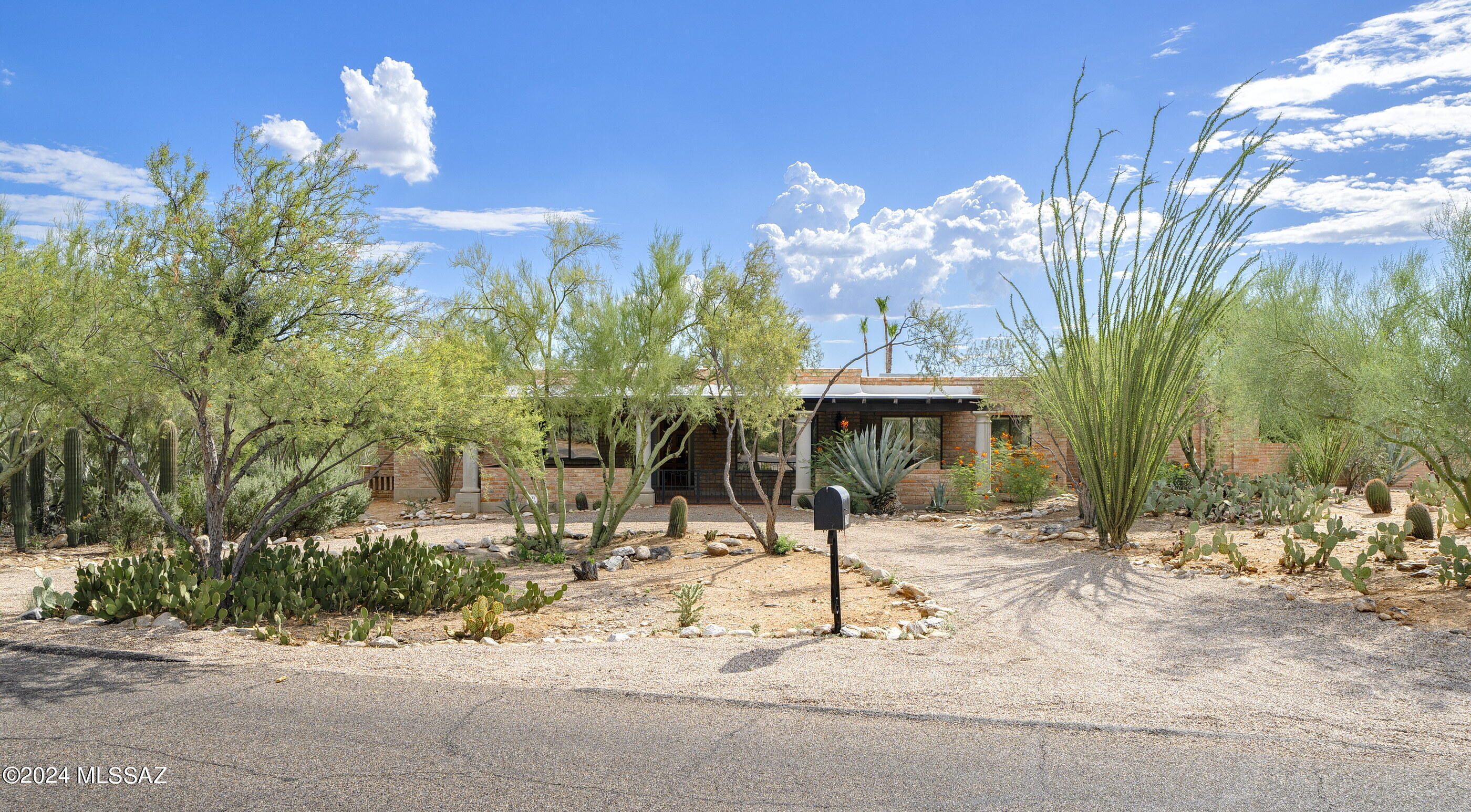 Catalina Foothills Est 8 - Residential