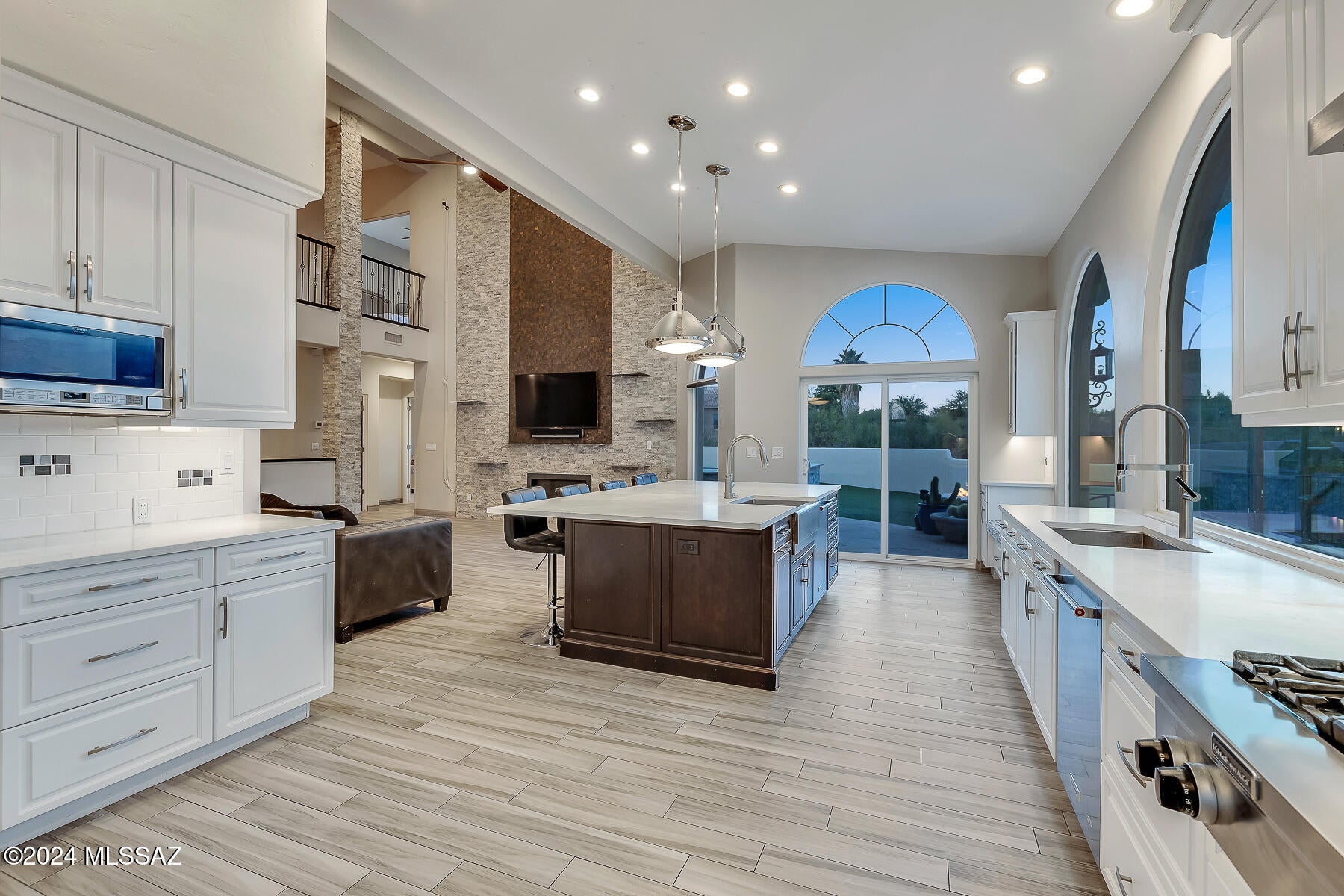 Canada Hills Est Phase ll (42-130) - Residential