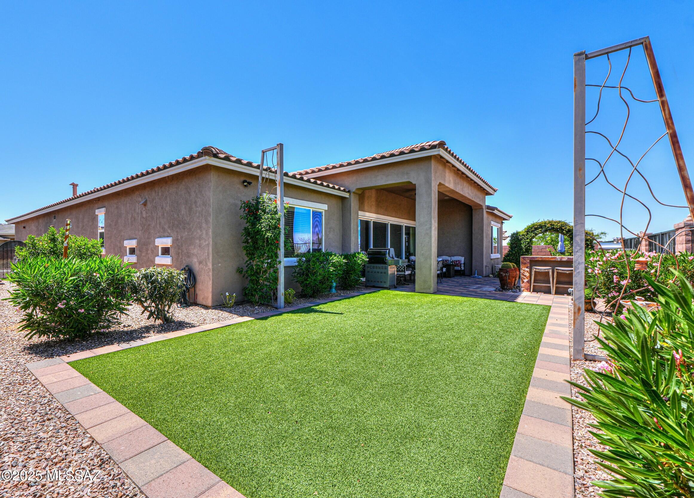 Golden Barrel Place At Dove Mountain SQ20141710079 - Residential