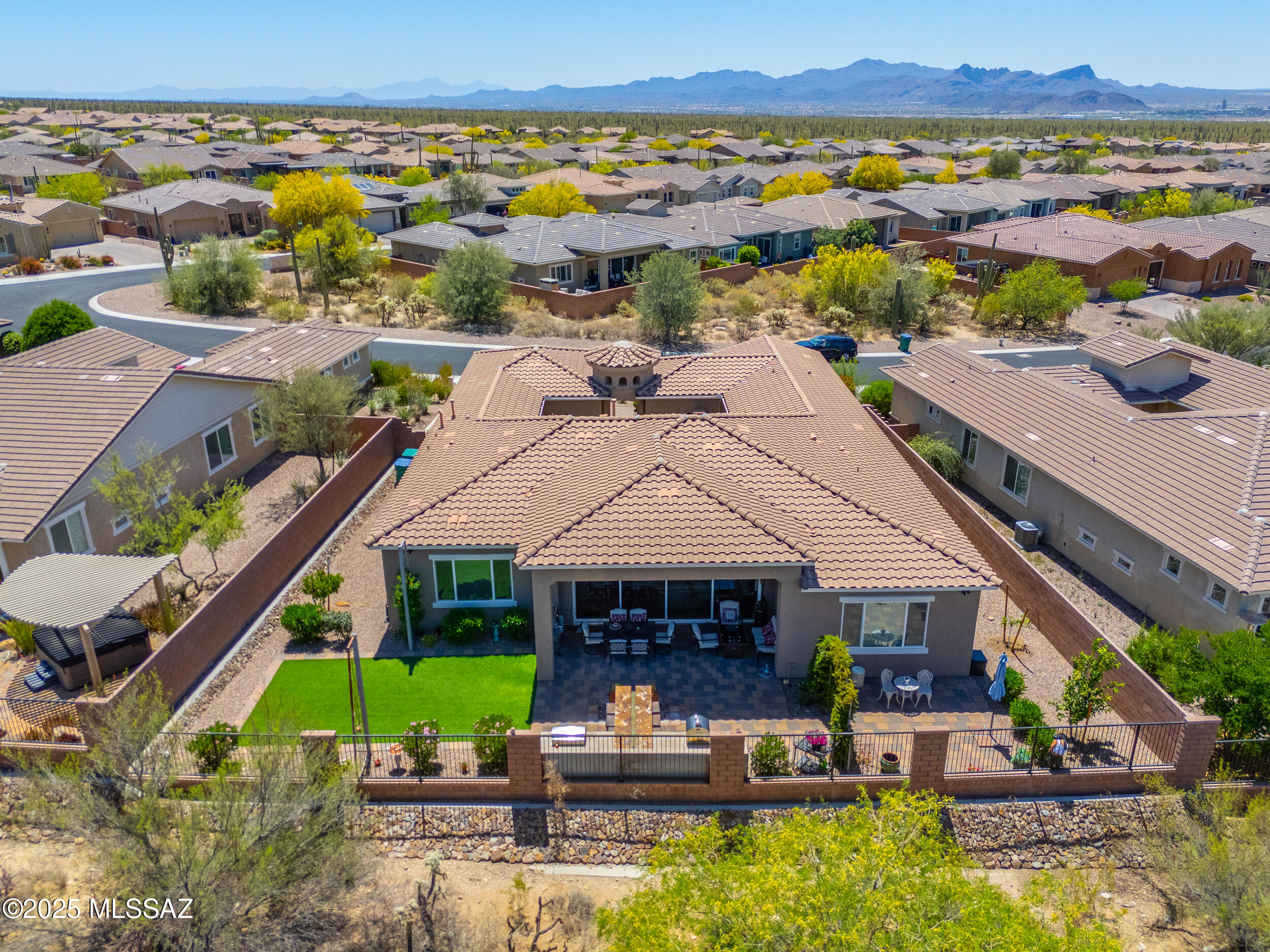 Golden Barrel Place At Dove Mountain SQ20141710079 - Residential