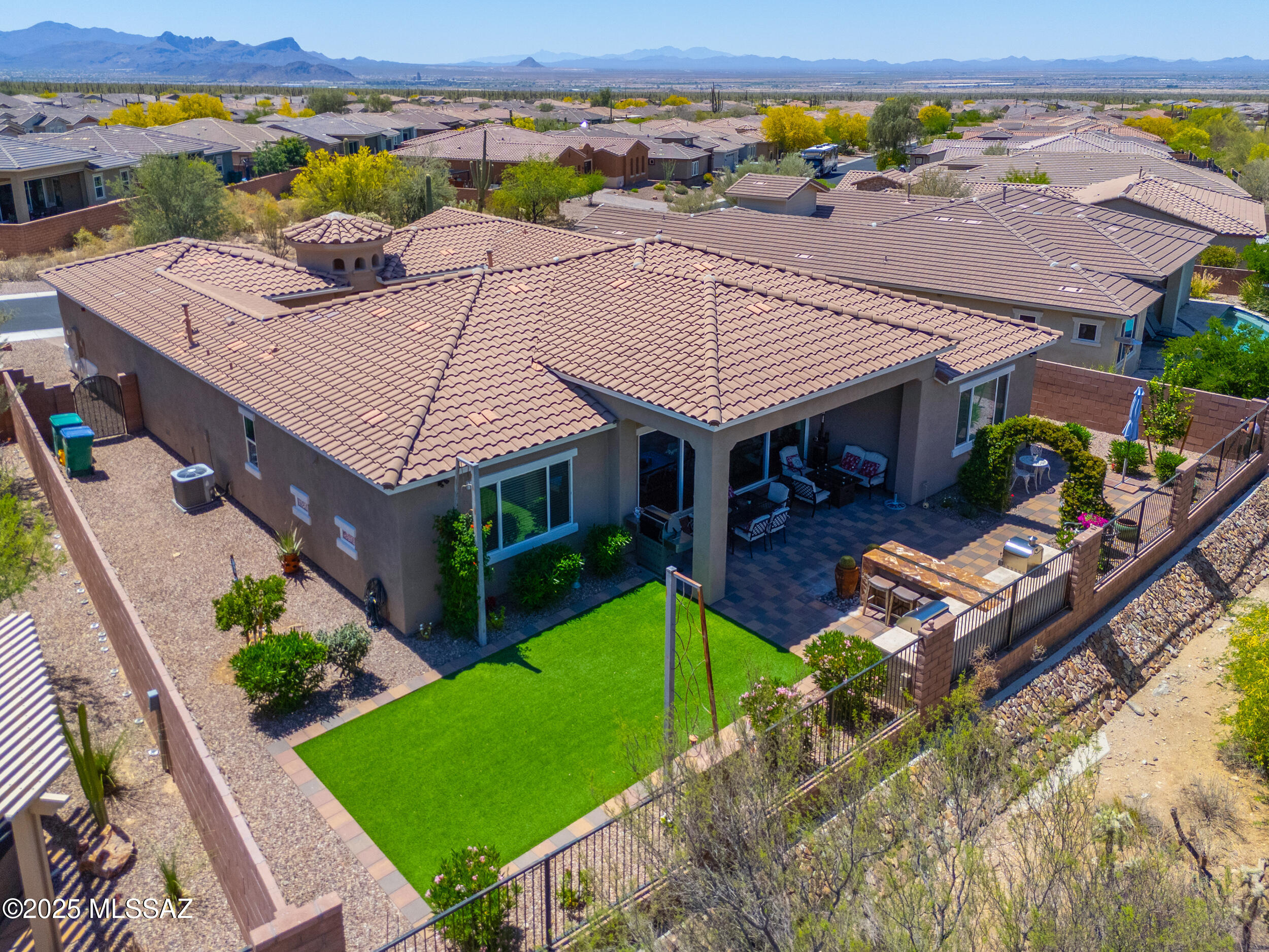 Golden Barrel Place At Dove Mountain SQ20141710079 - Residential