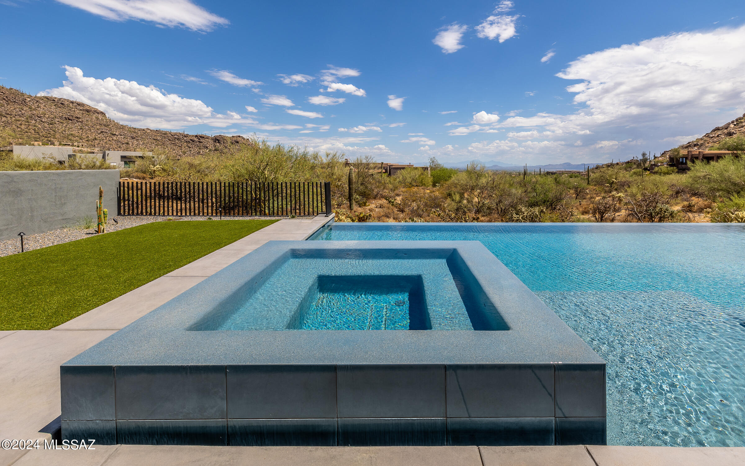 Canyon Pass At Dove Mountain - Residential