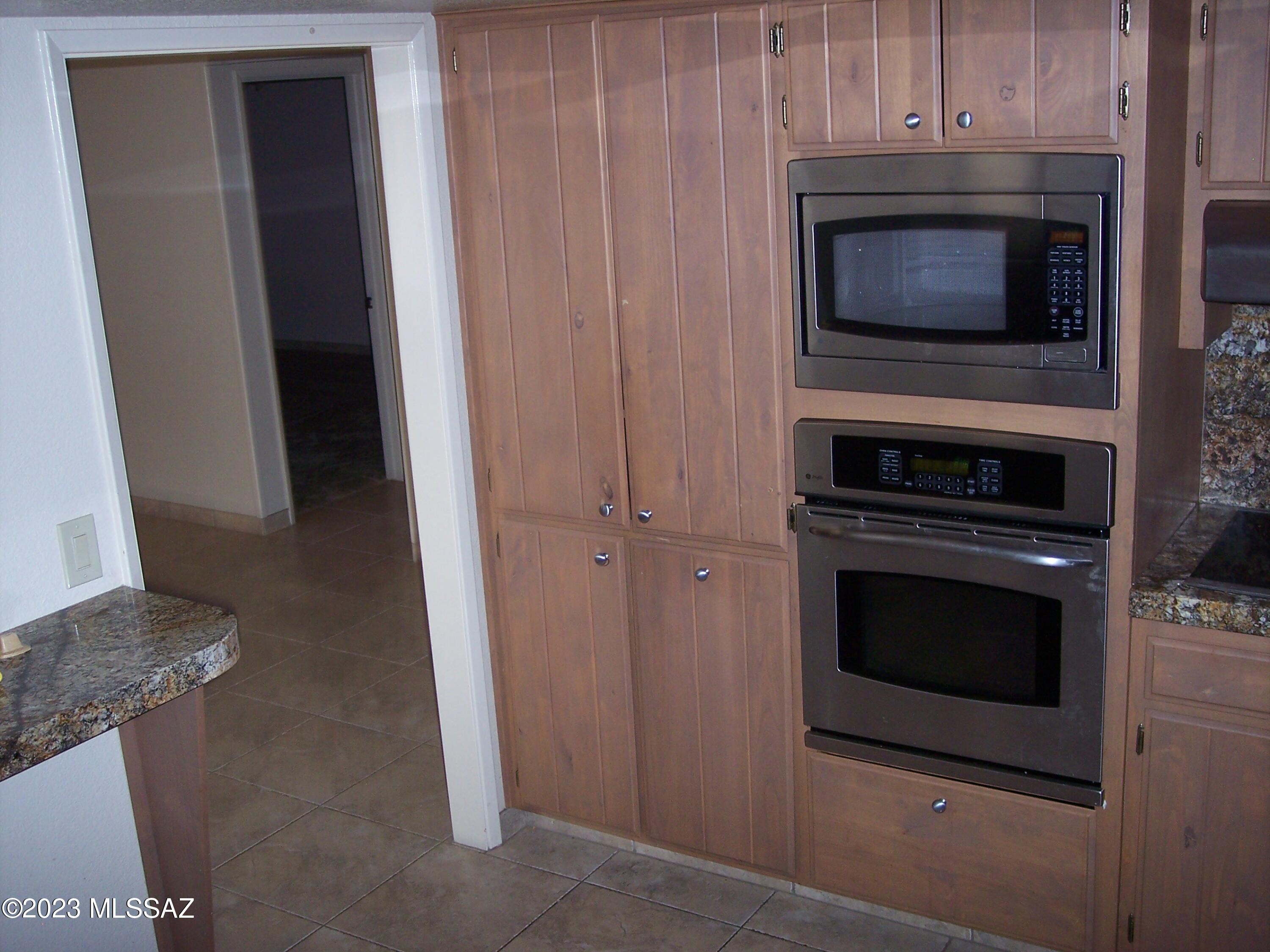 Tanque Verde Est Townhouses - Residential Lease