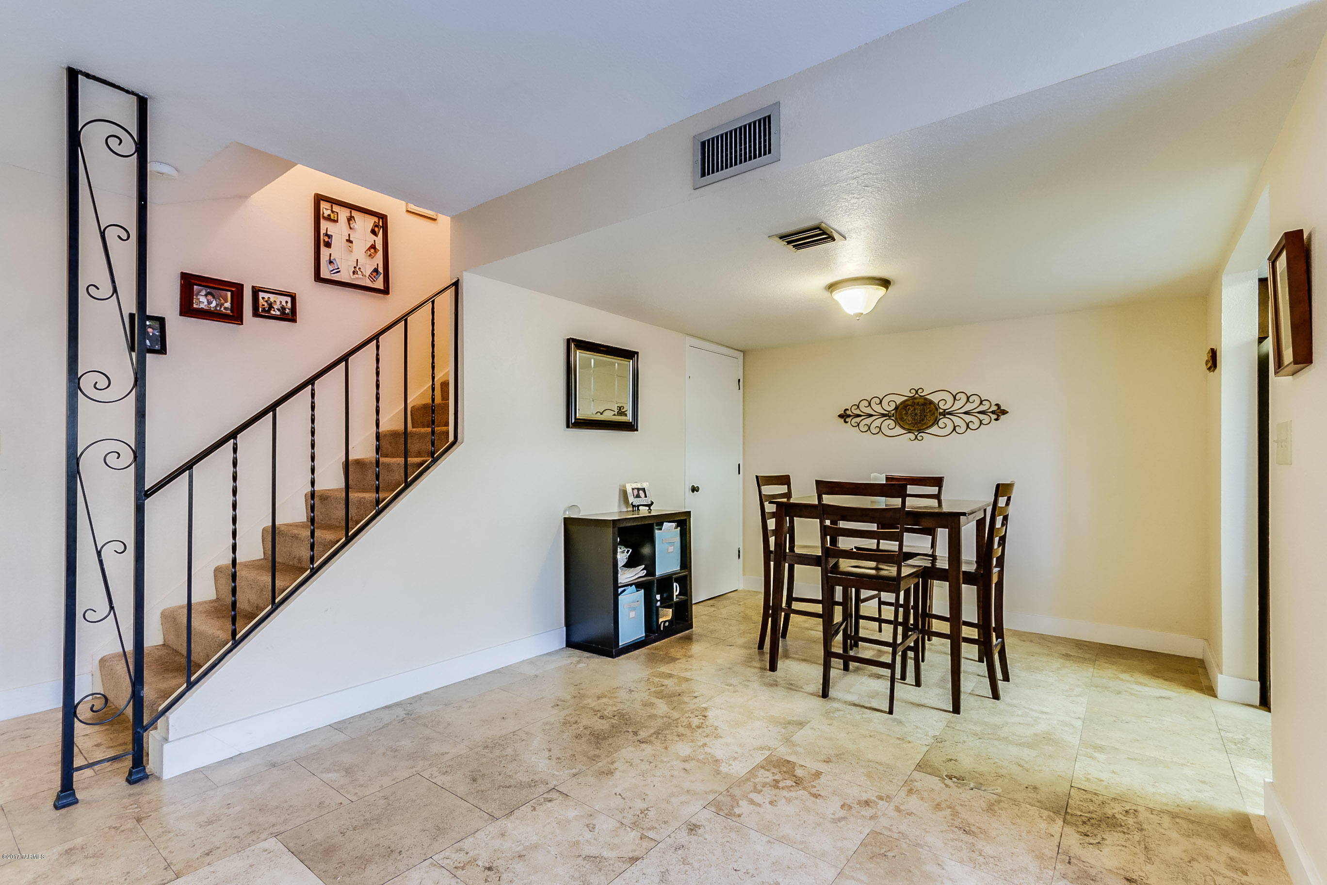 Valle Cereza (1-59) - Residential