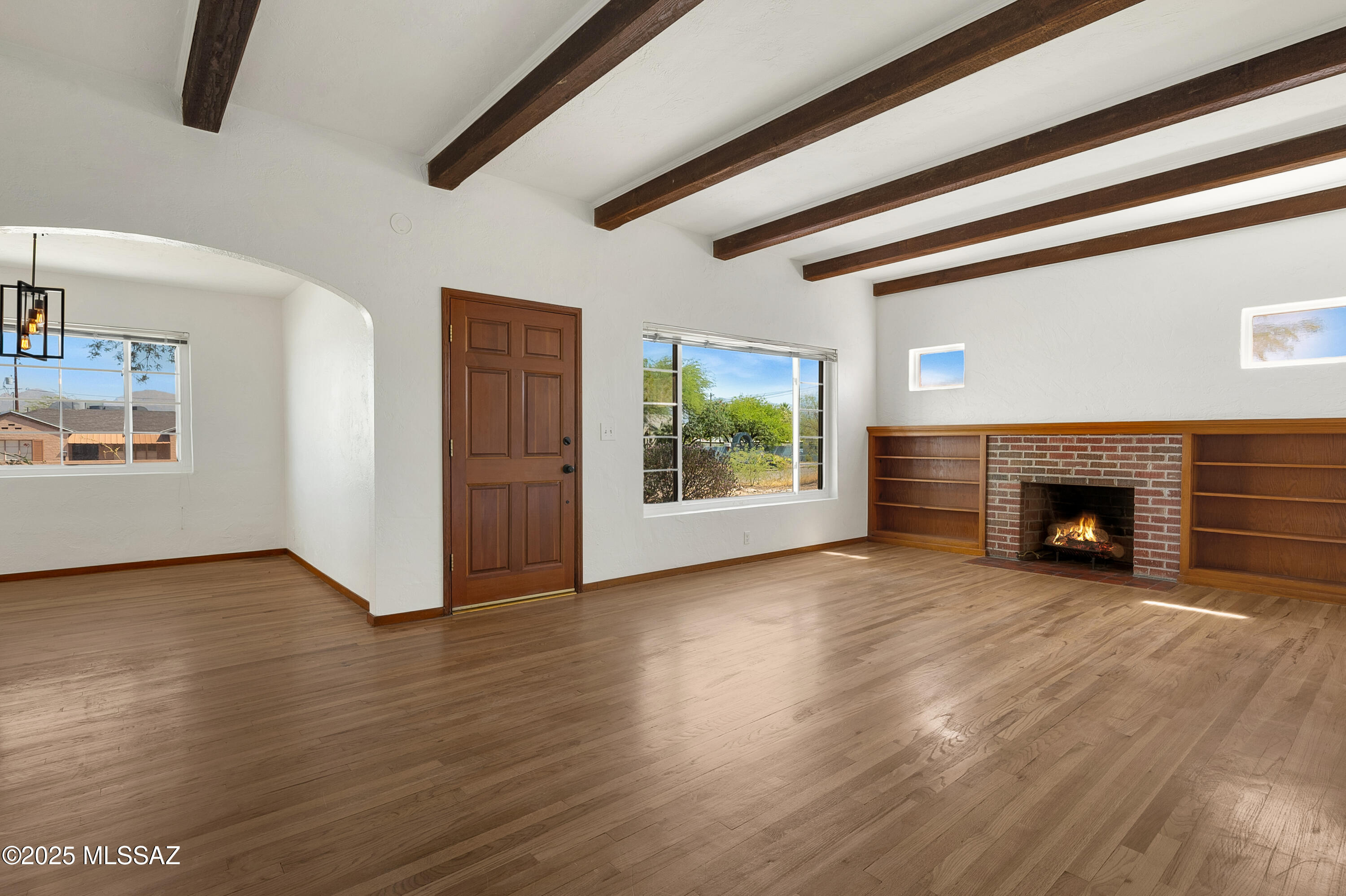 3024 E Mabel Street