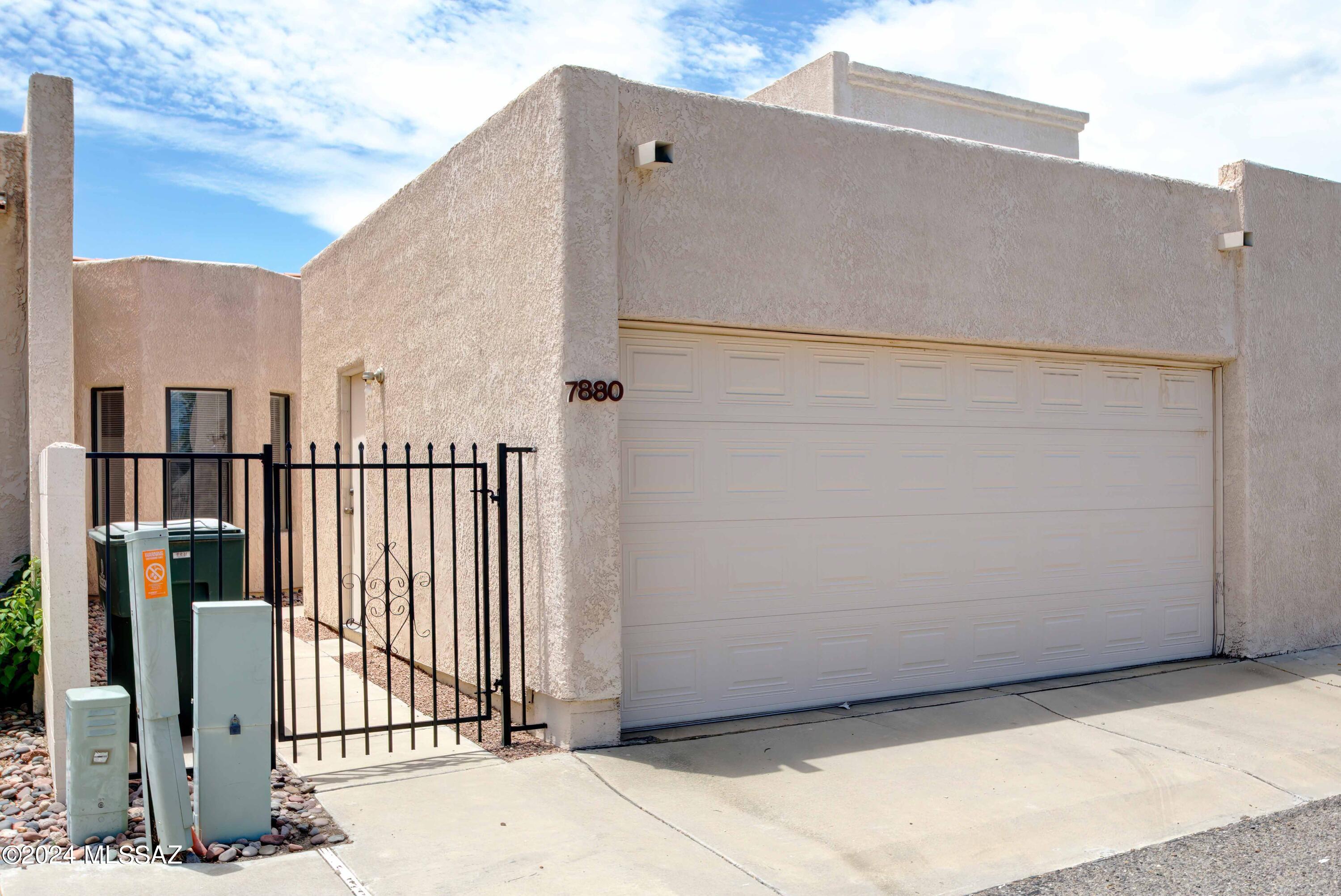 View Tucson, AZ 85710 townhome