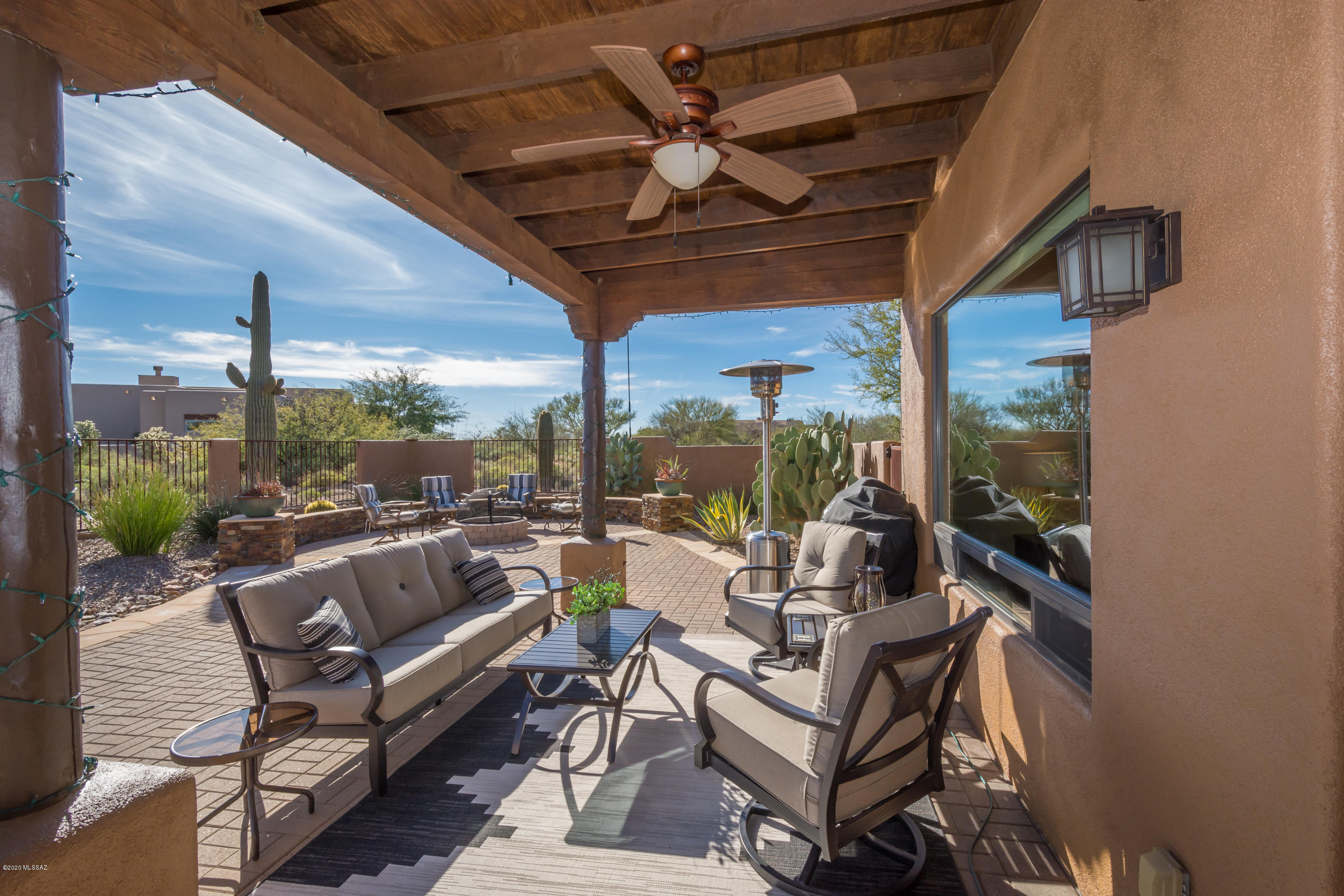 Honey Bee Ridge(The Estates At) - Residential