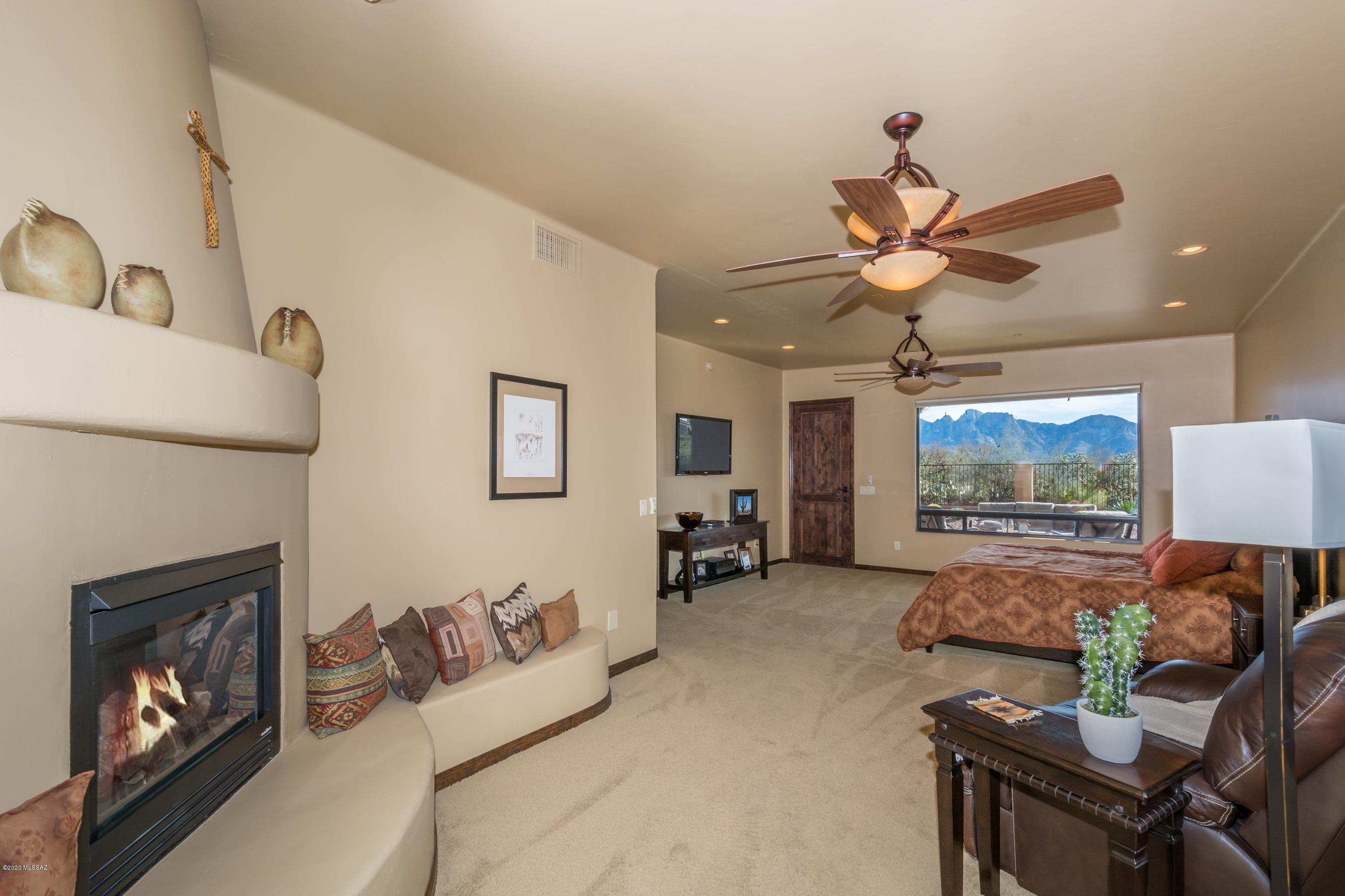 Honey Bee Ridge(The Estates At) - Residential