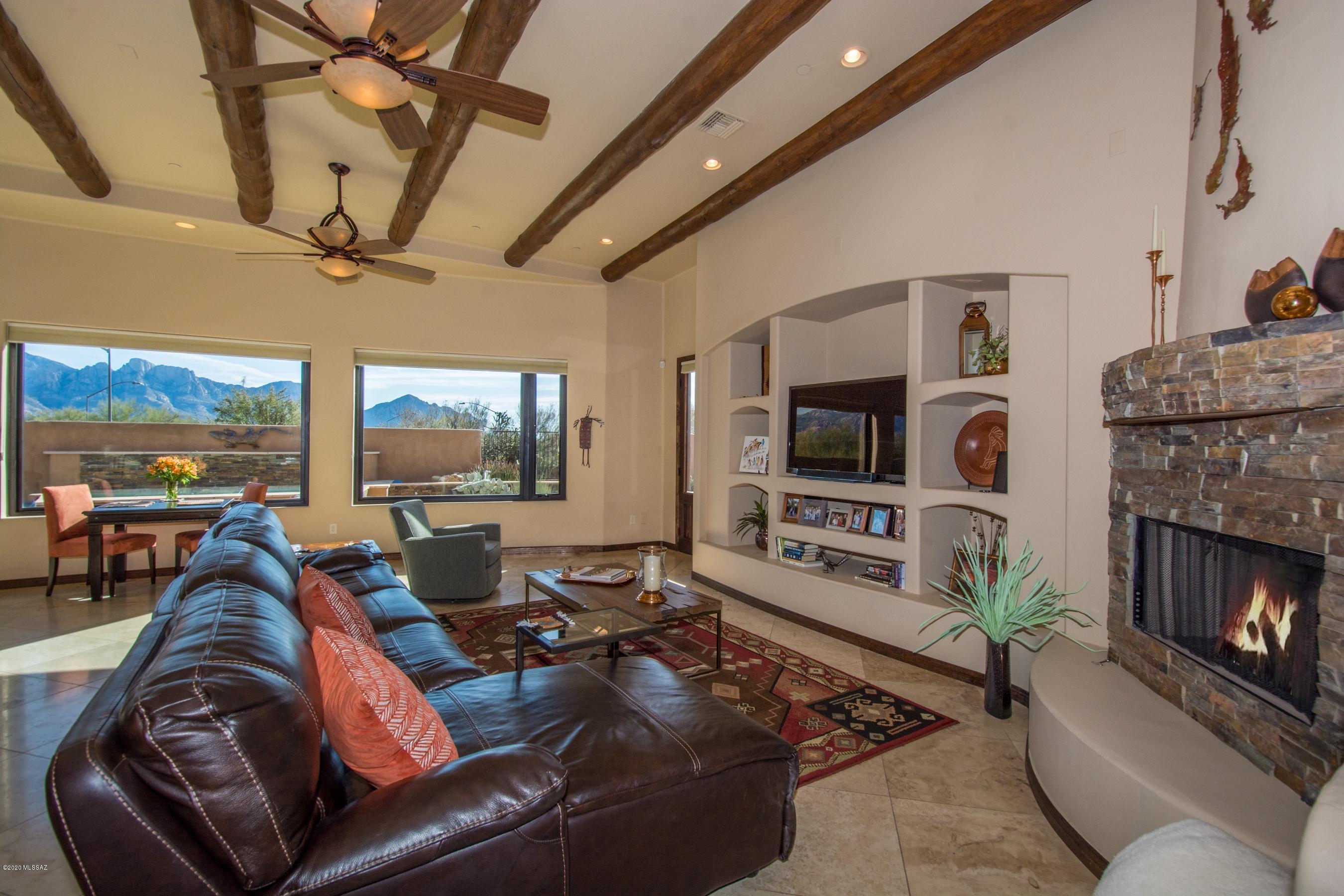 Honey Bee Ridge(The Estates At) - Residential