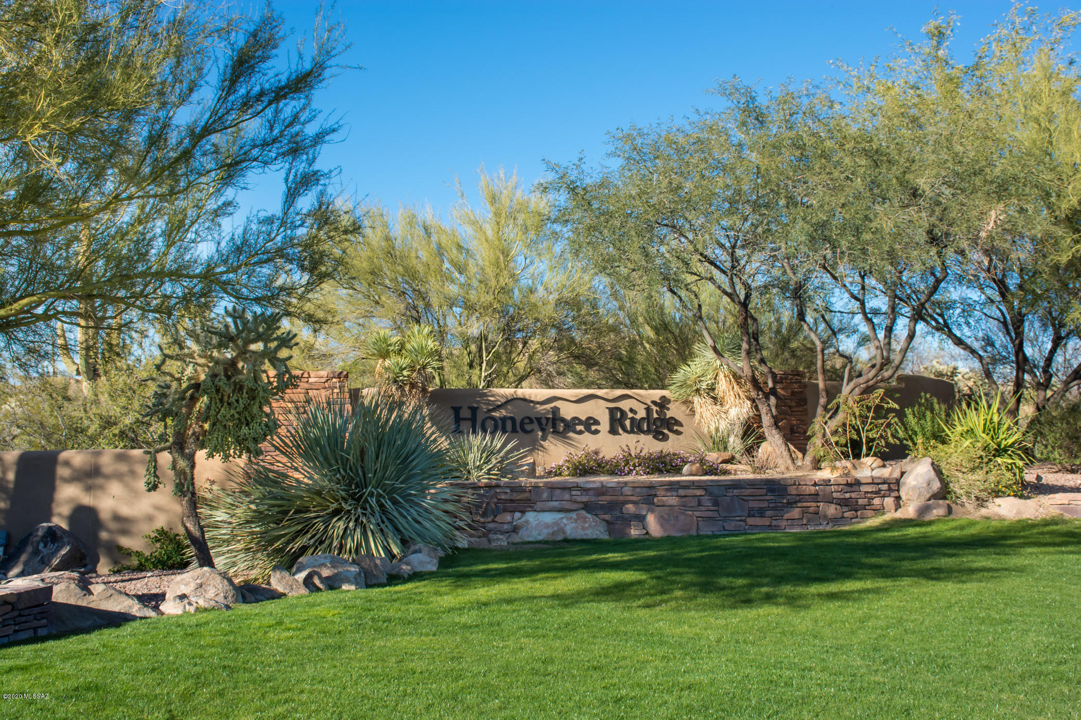 Honey Bee Ridge(The Estates At) - Residential
