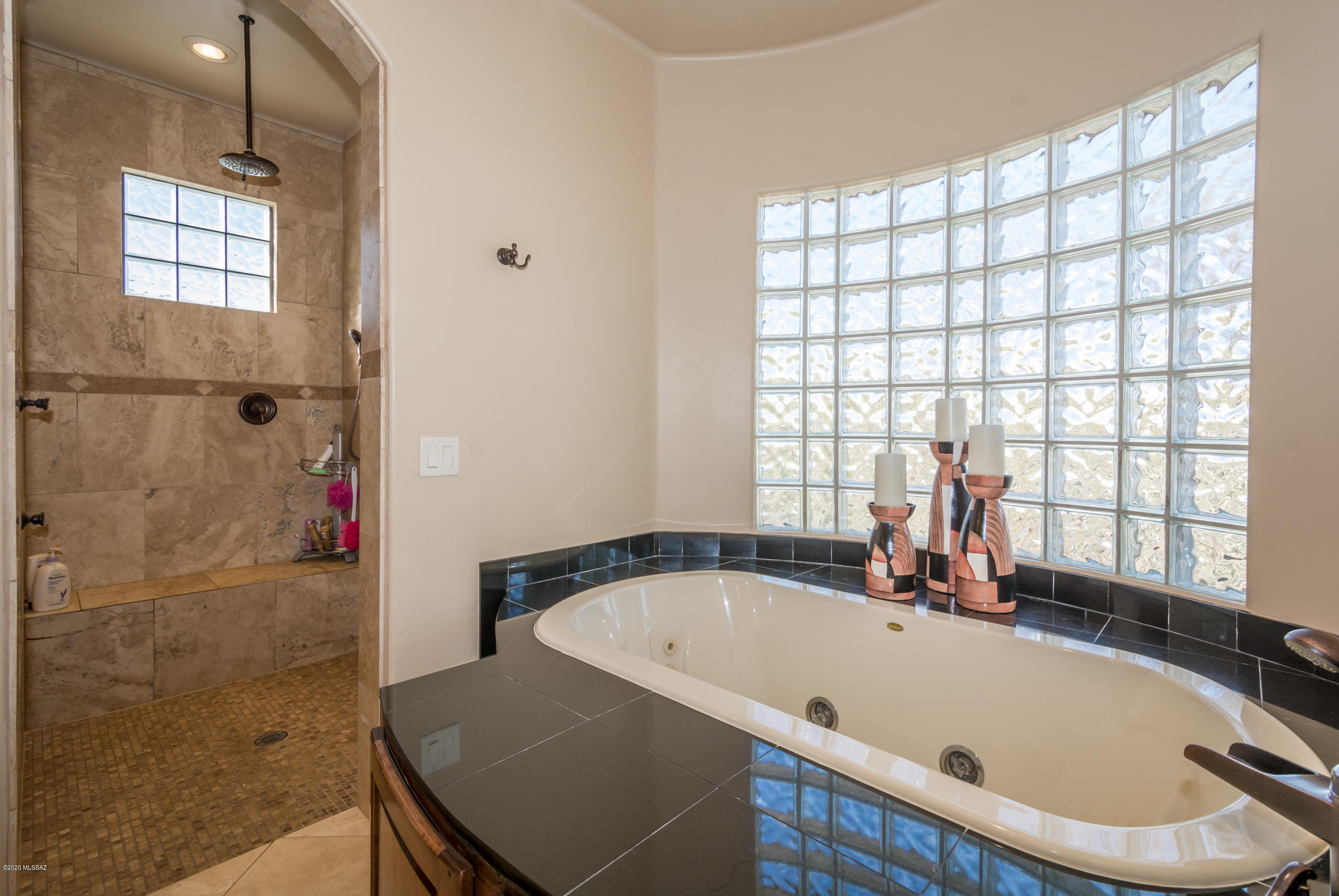 Honey Bee Ridge(The Estates At) - Residential