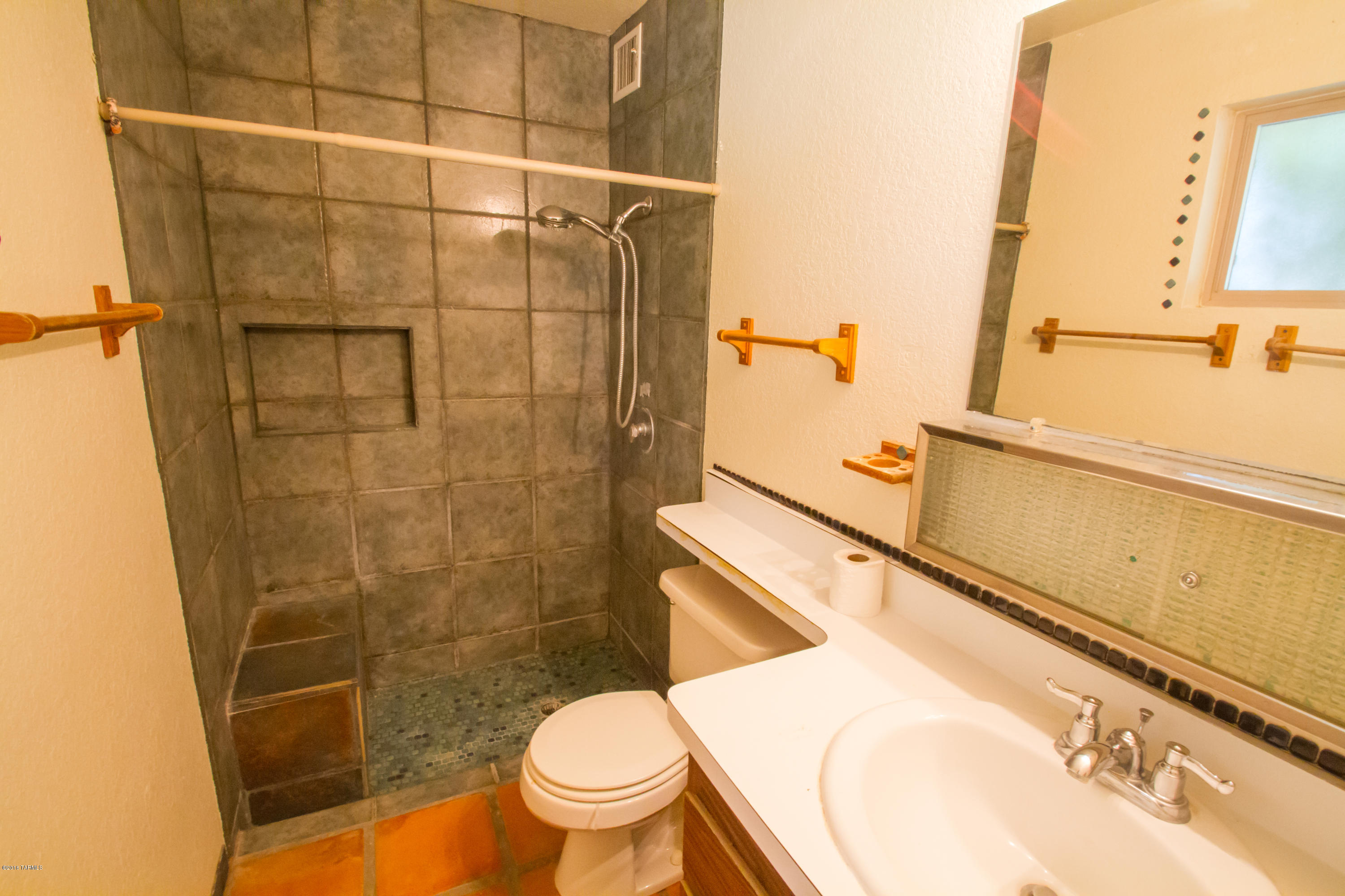 Lincoln Ridge (1-207) - Residential