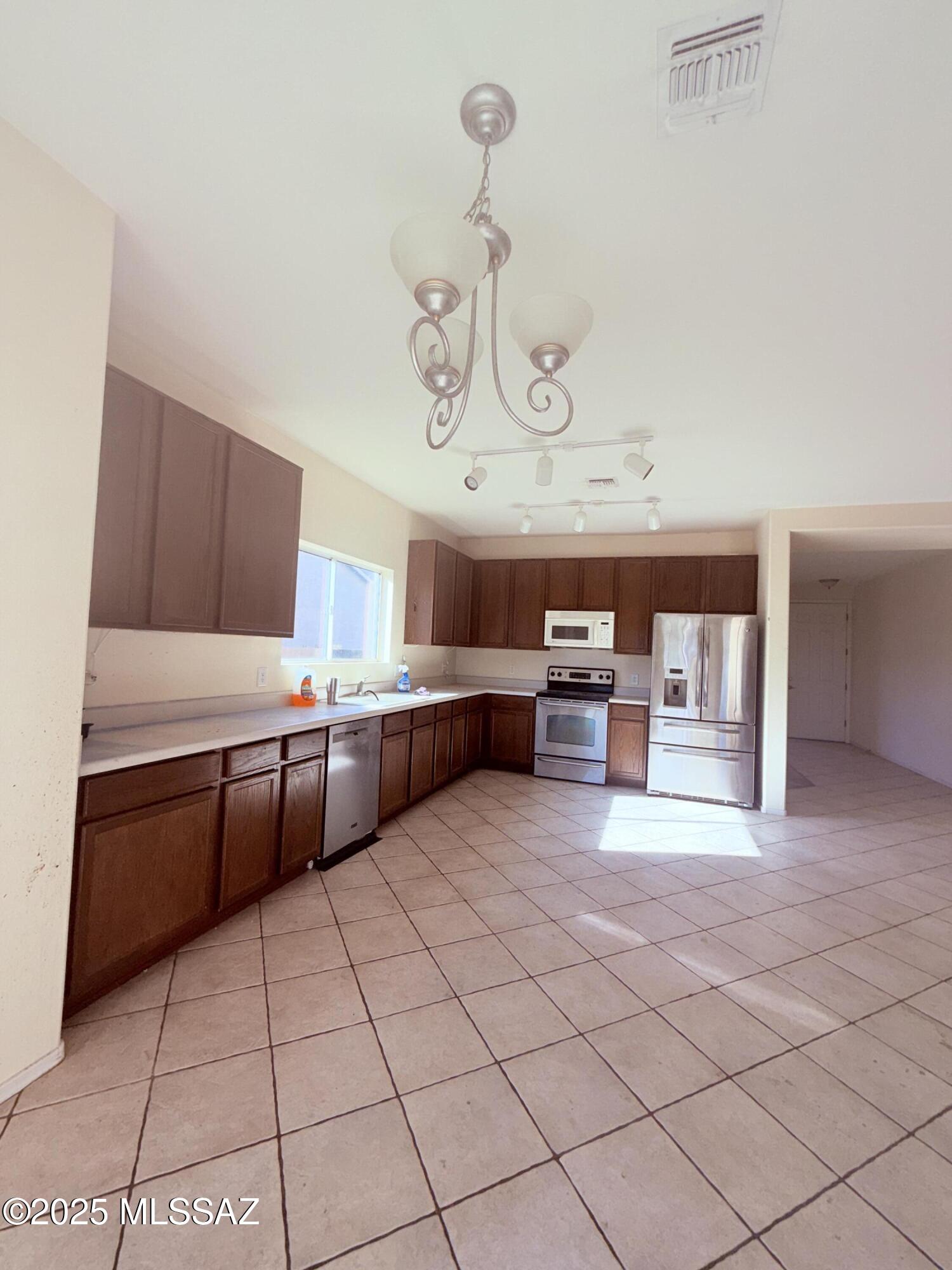 14950 N Capriole Road