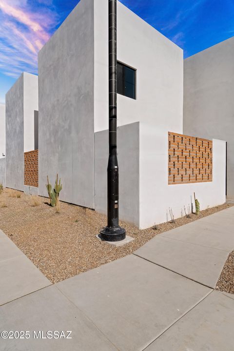 53 W Lalo Way Tucson AZ 85701