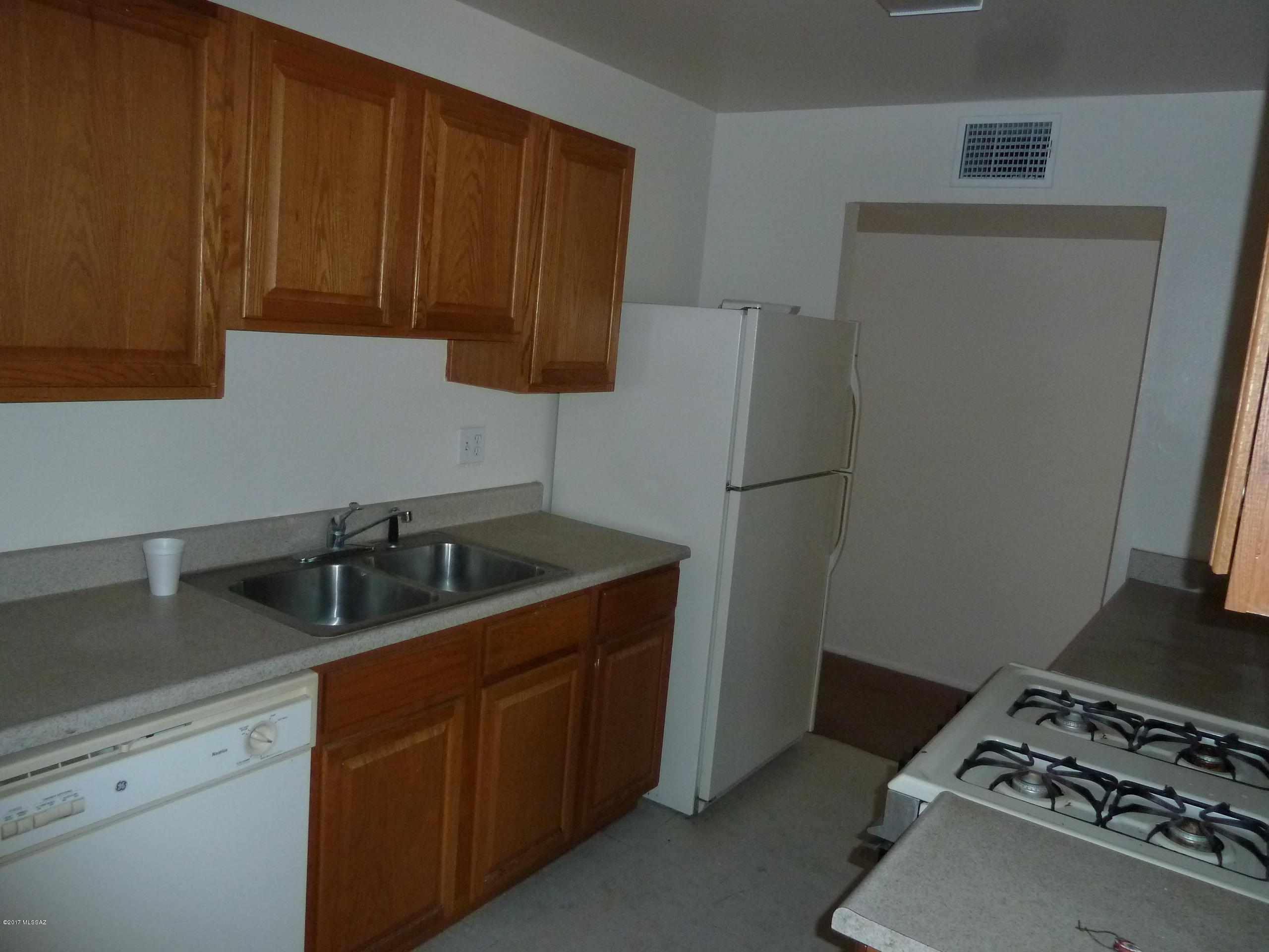 El Cortez Heights - Residential Lease