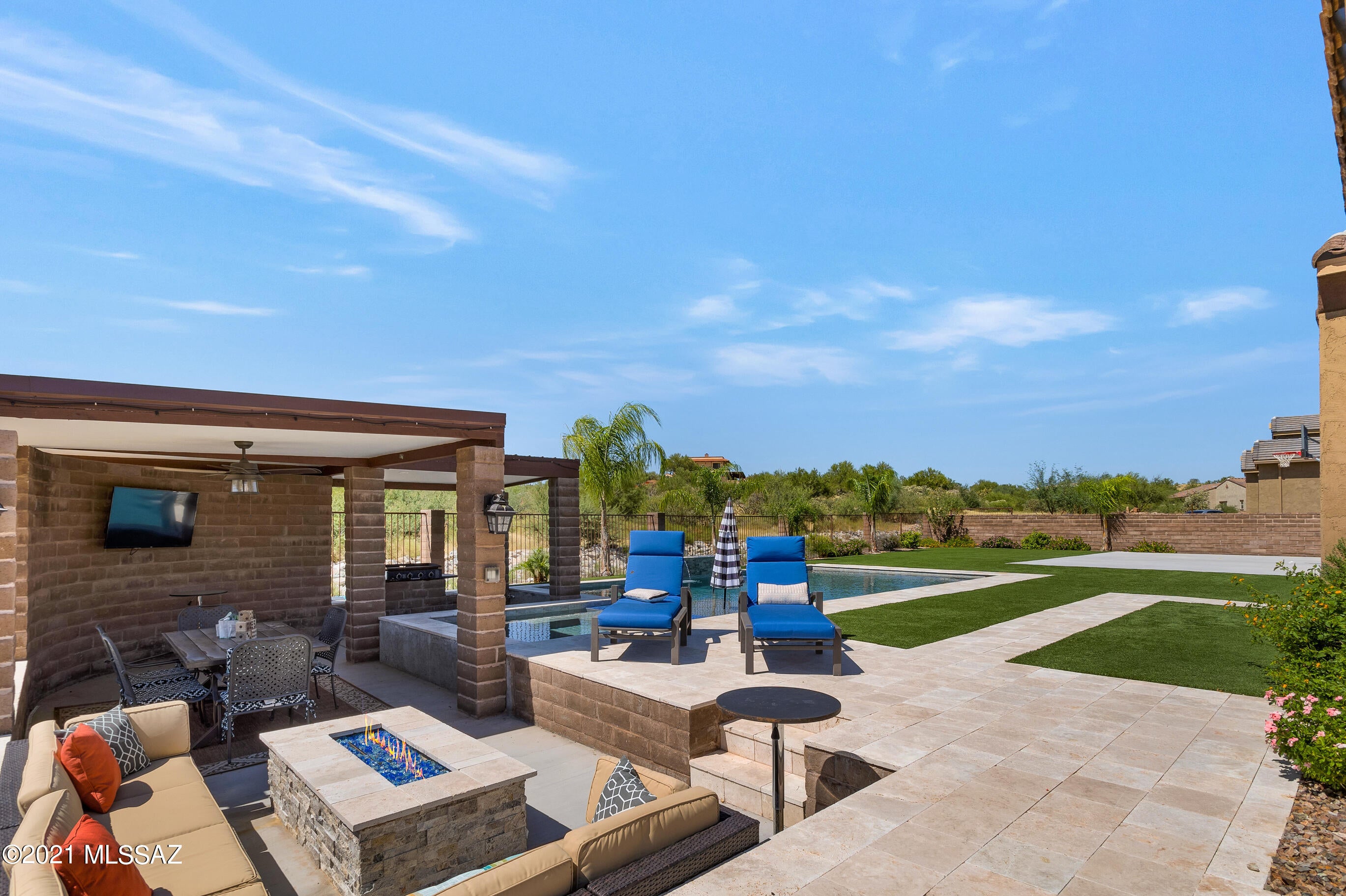 Sanctuary At Silverhawke - Residential