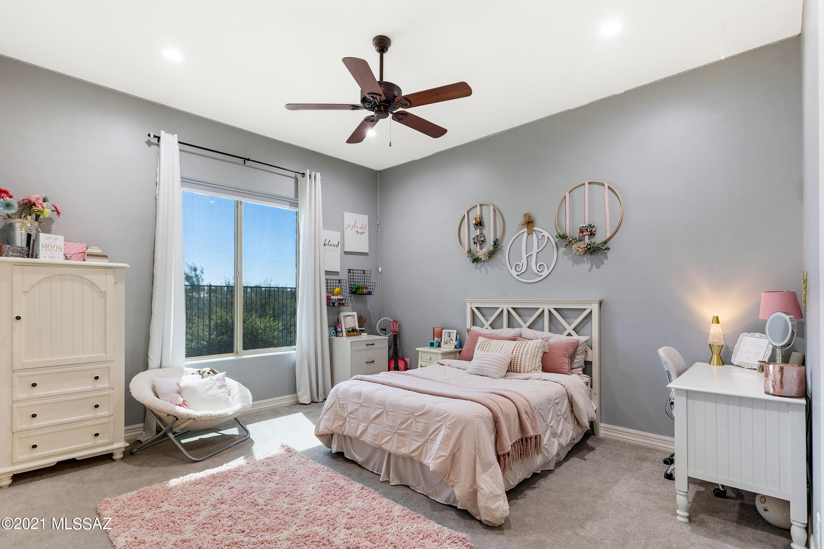 Sanctuary At Silverhawke - Residential