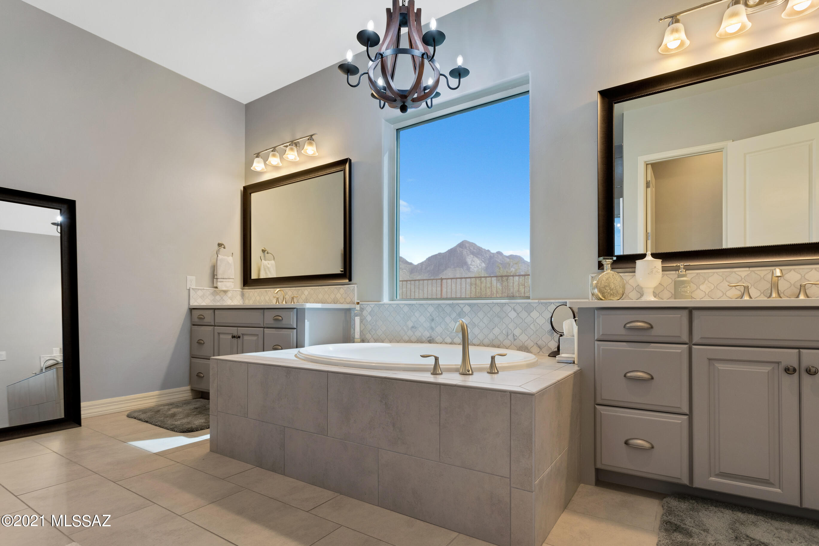 Sanctuary At Silverhawke - Residential