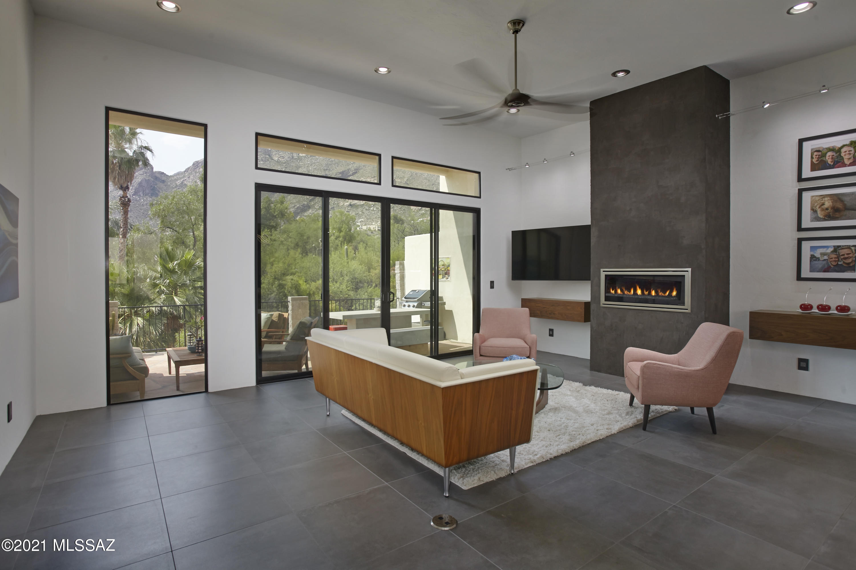El Diamante II (1-40) - Residential