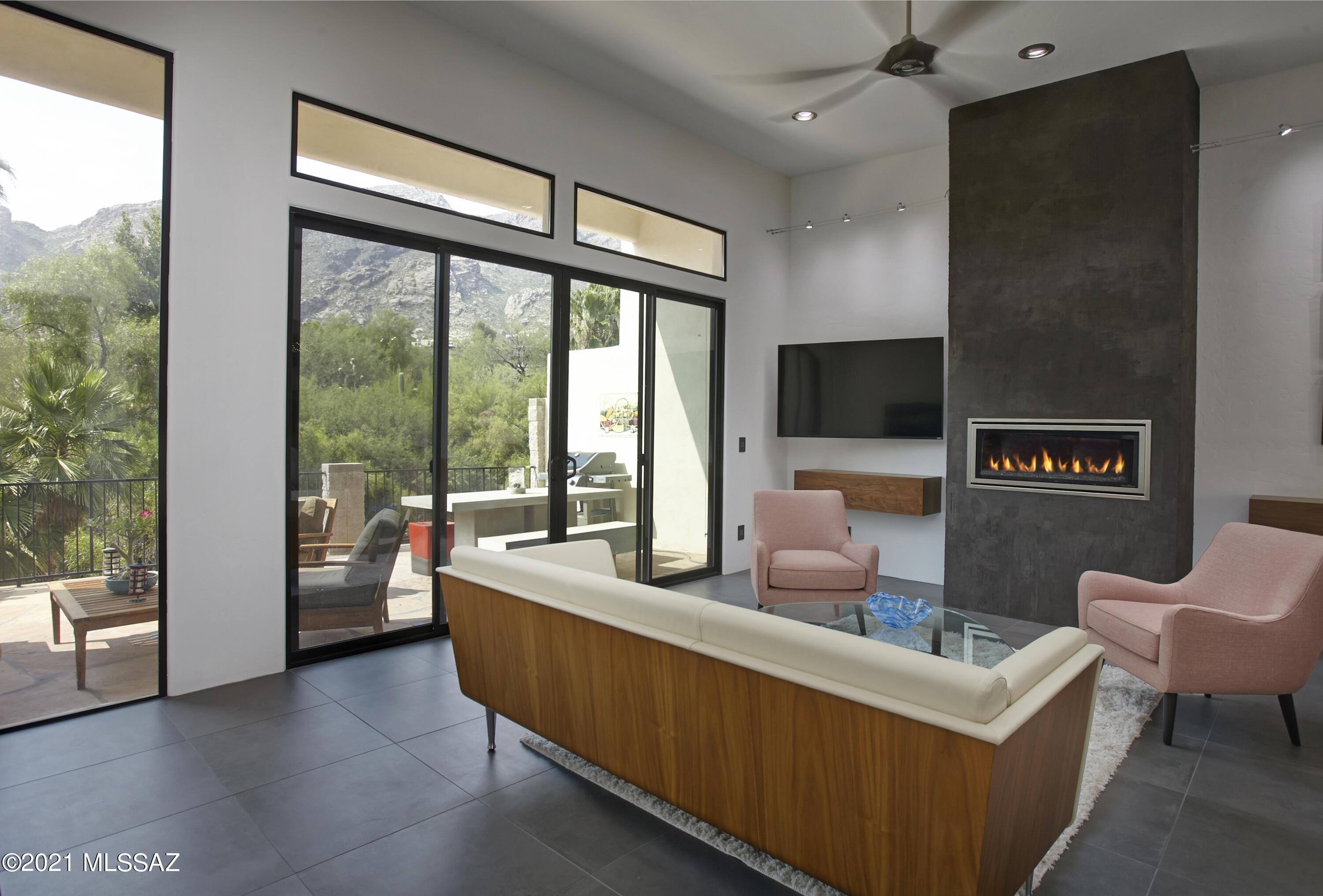 El Diamante II (1-40) - Residential