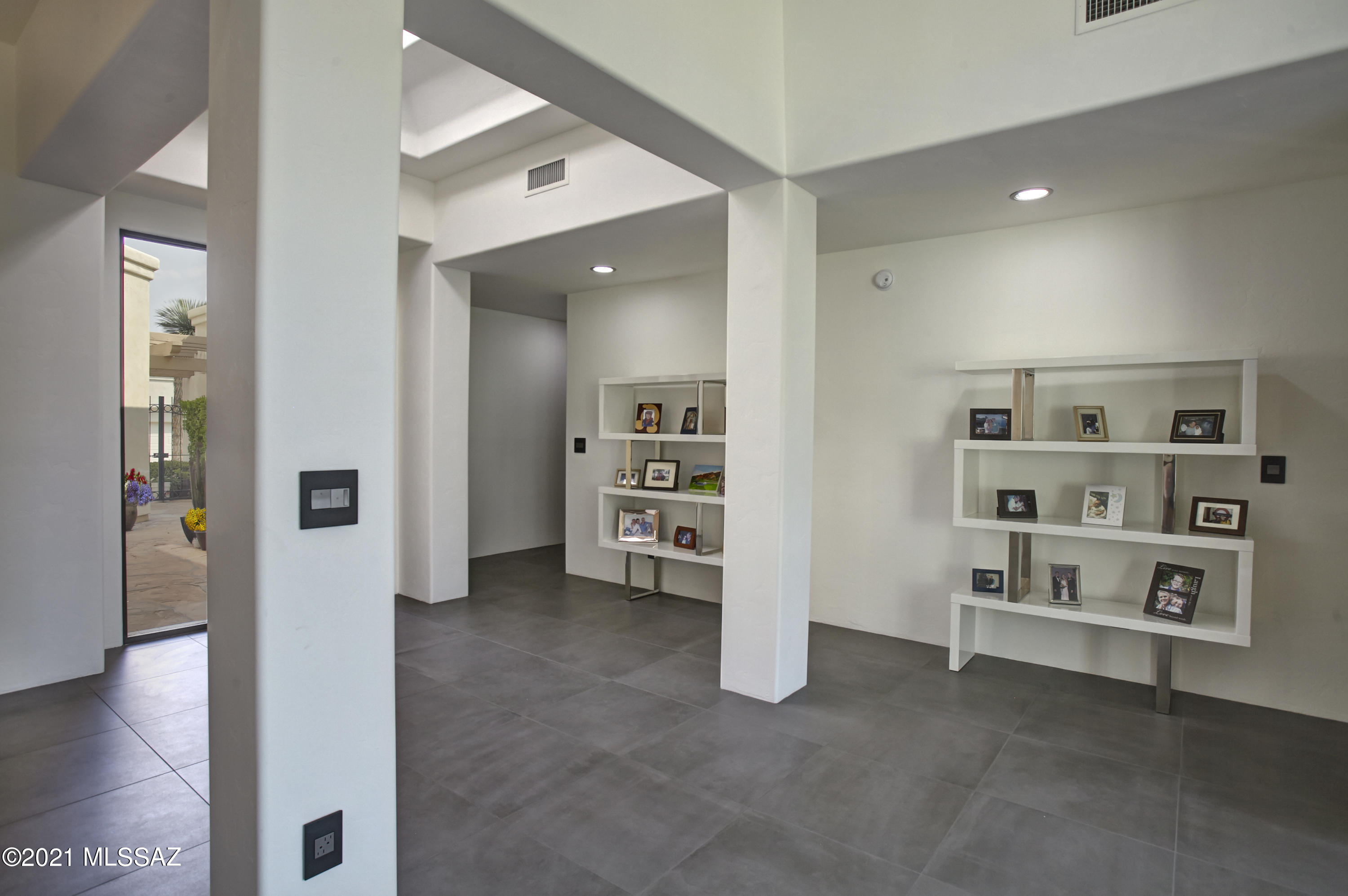 El Diamante II (1-40) - Residential