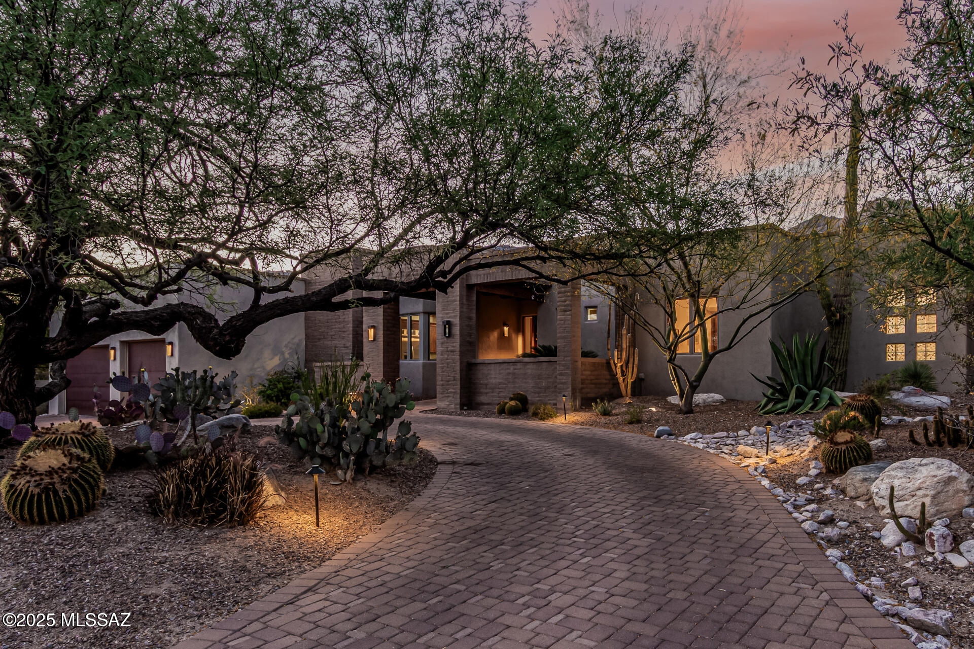 7211 E Desert Moon Loop