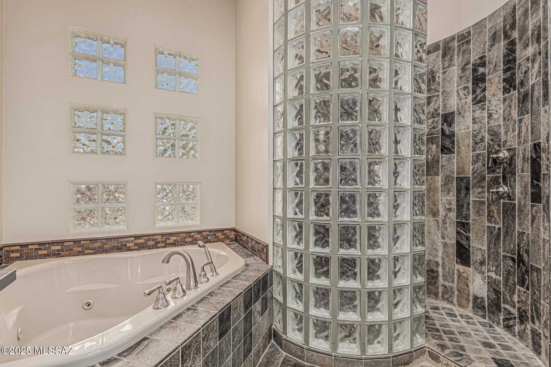 Ventana Canyon Estates (110-148, 179-185) - Residential