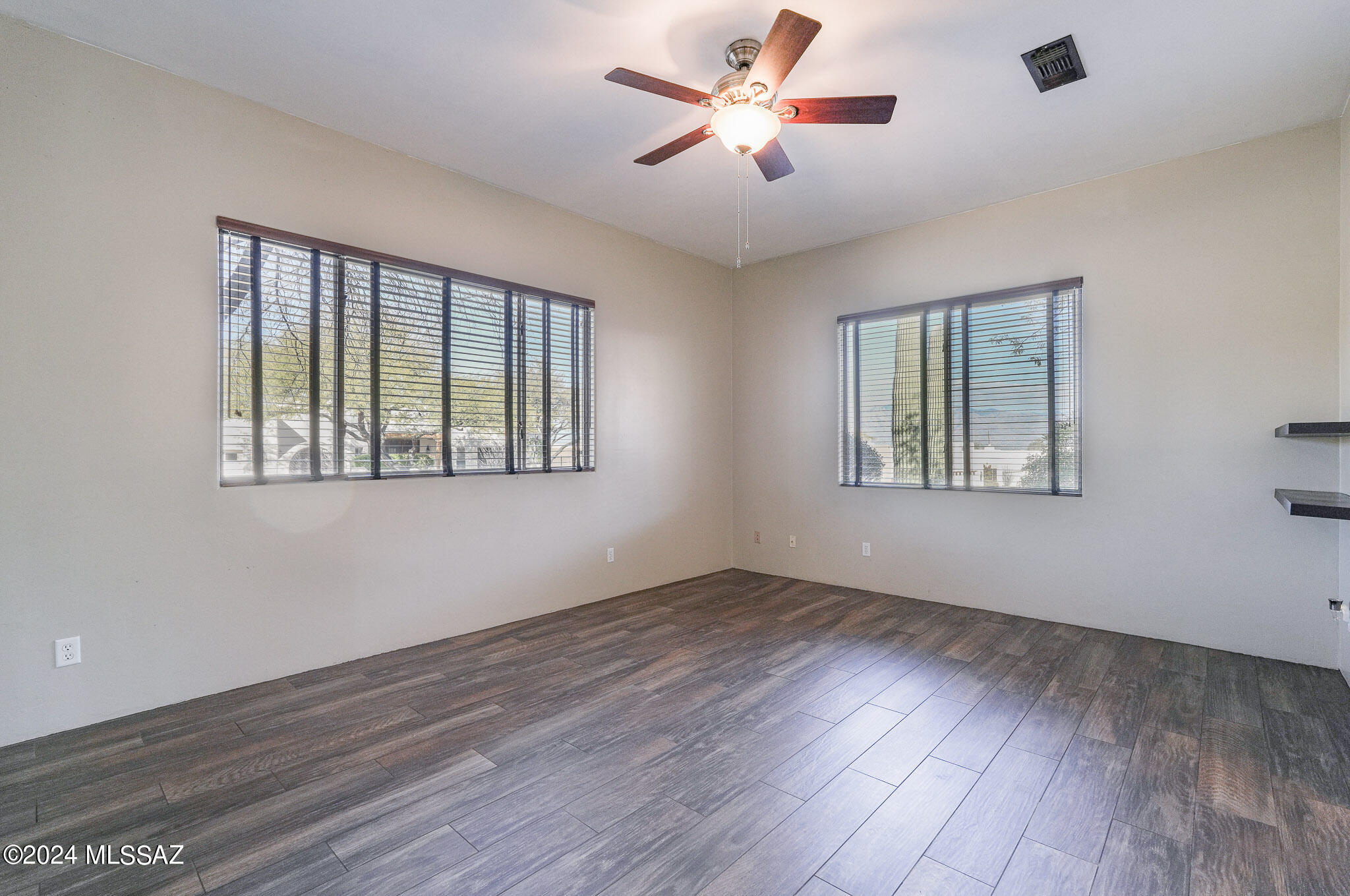 Montage Vista (1-29) - Residential